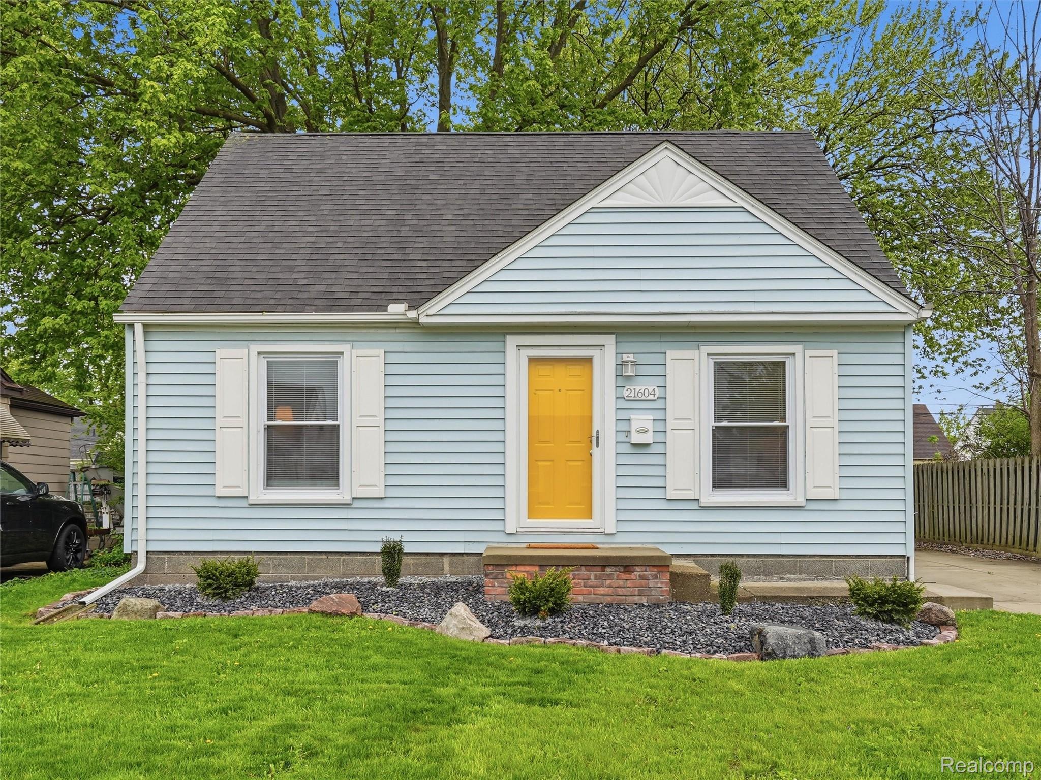 21604, Alger, St. Clair Shores, Michigan, 48080