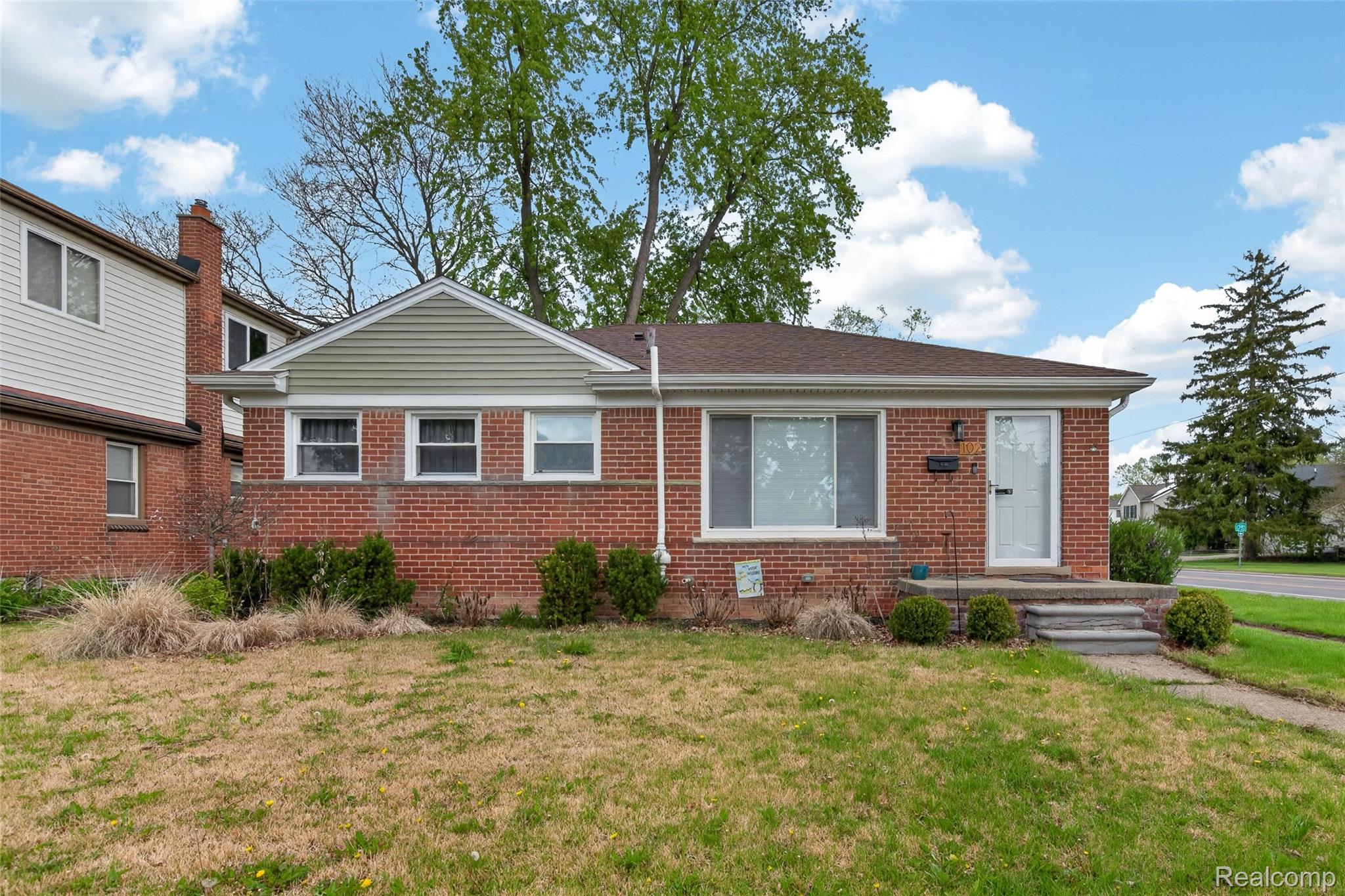 102, Jeffrey, Royal Oak, Michigan, 48073