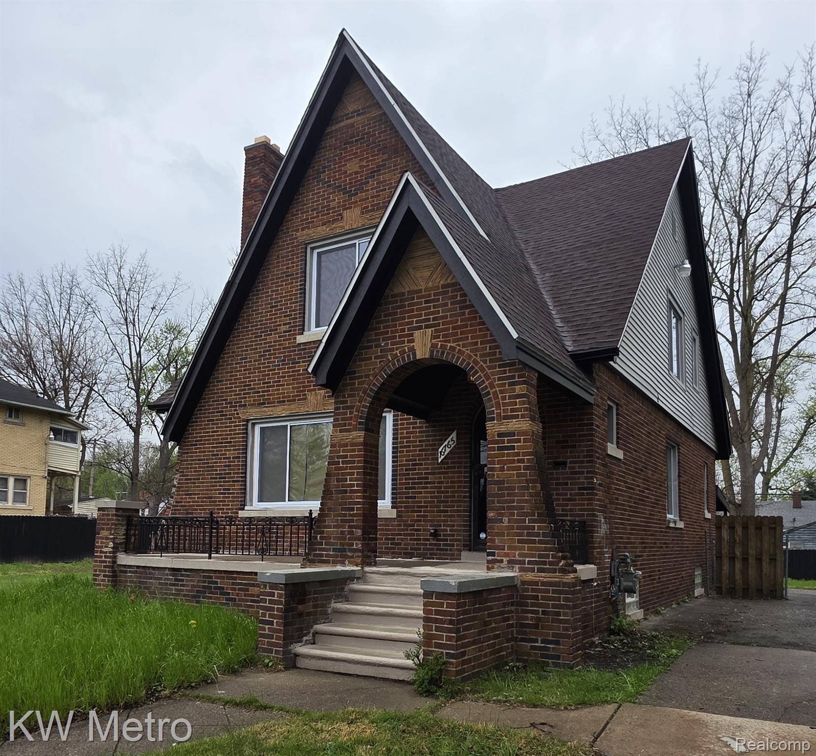 16765, Blackstone, Detroit, Michigan, 48219