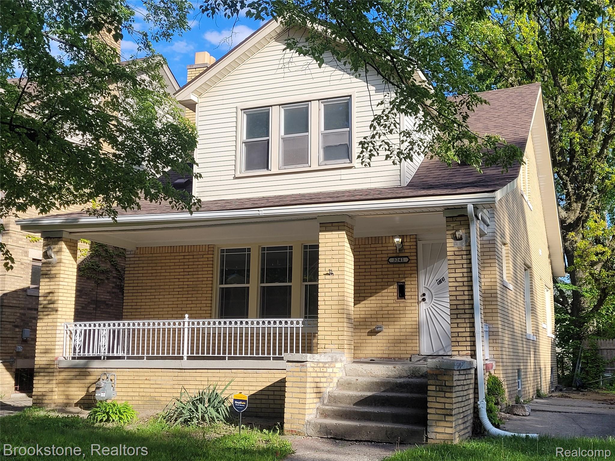 3241, Lawrence, Detroit, Michigan, 48206