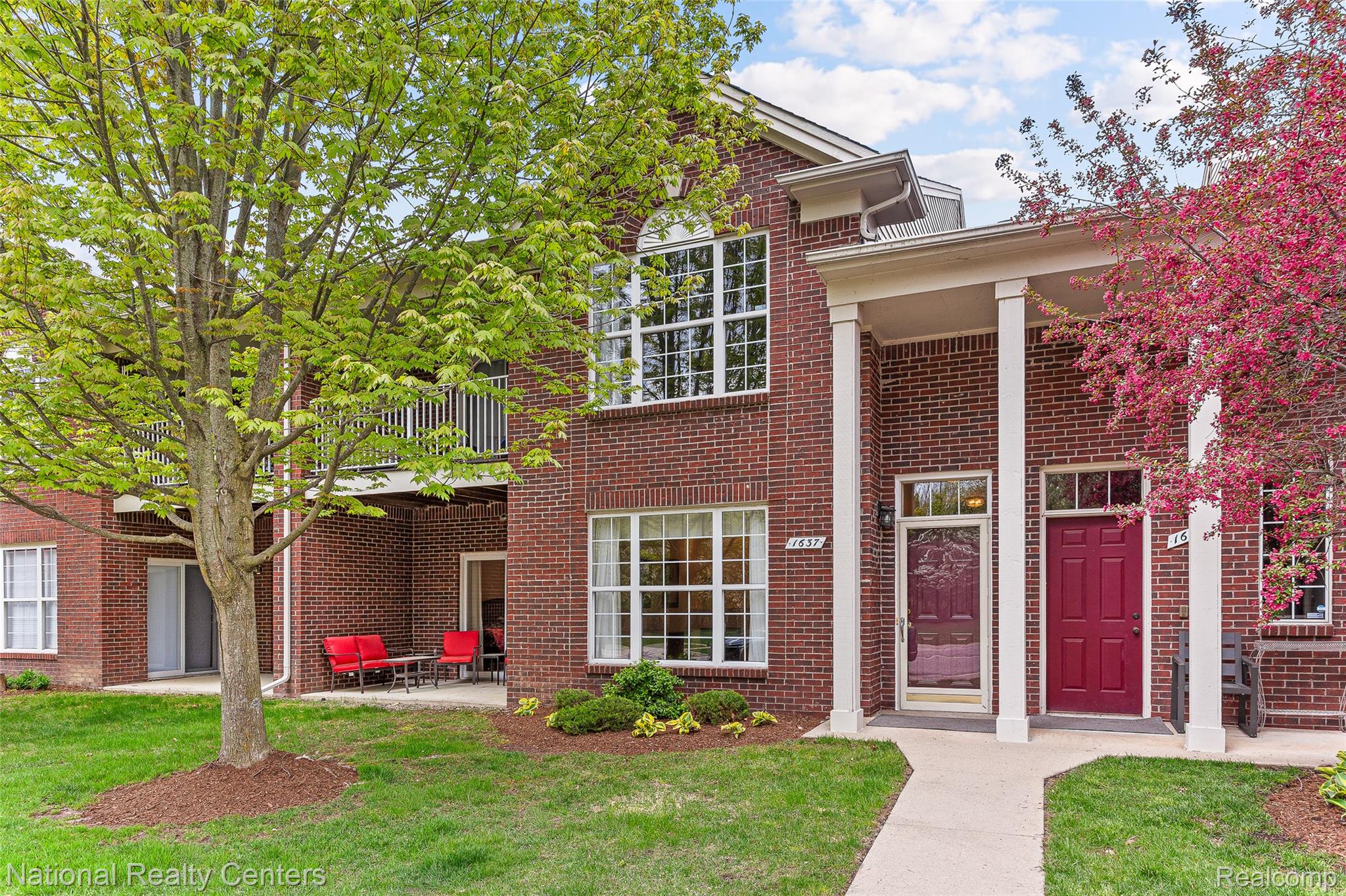 1637, Deepwood, Rochester, Michigan, 48307