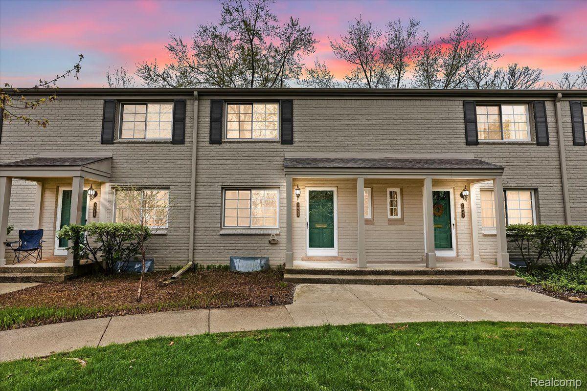 1858, GRAEFIELD, Birmingham, Michigan, 48009