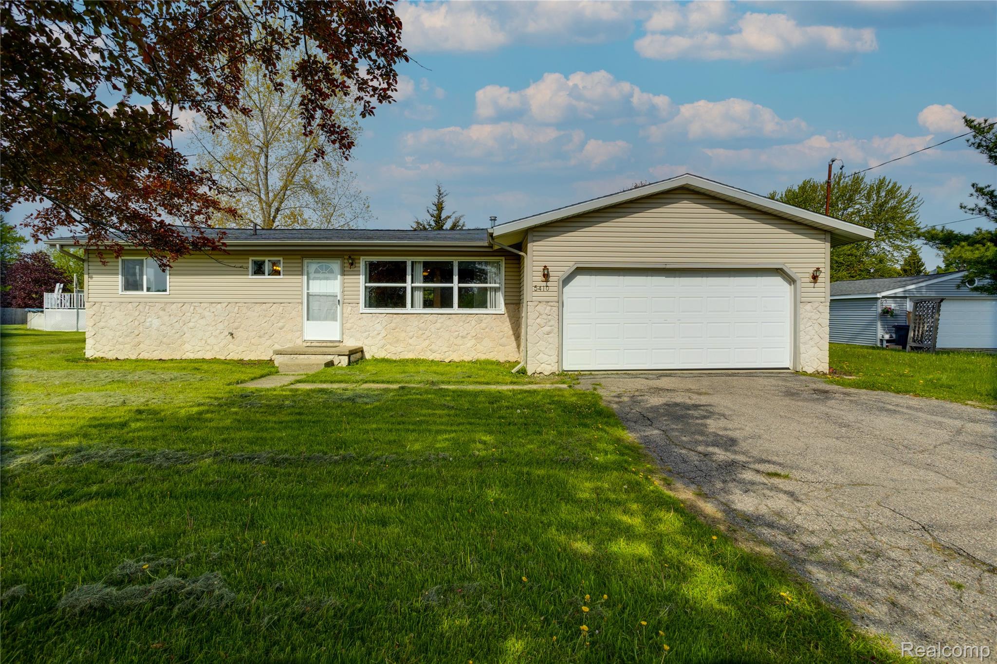 5410, Rushmore, Grand Blanc, Michigan, 48439