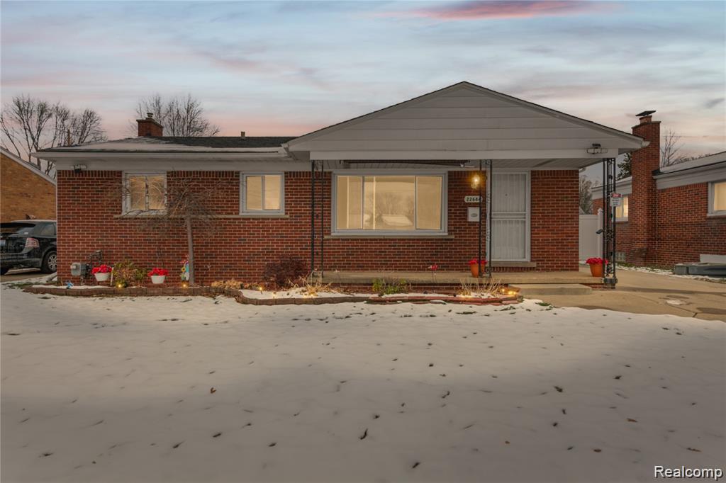 22644, Hill, Warren, Michigan, 48091