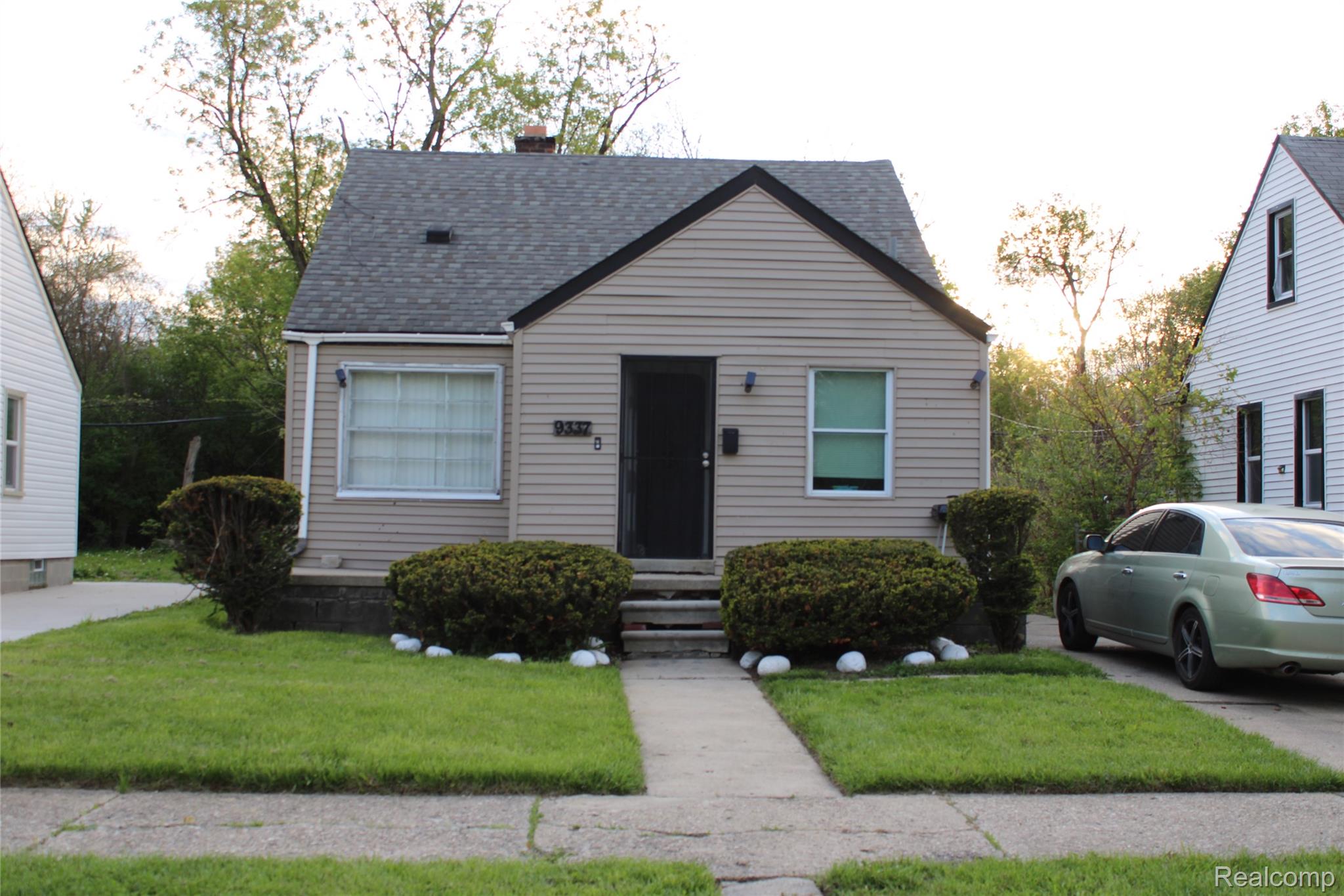 9337, Rutland, Detroit, Michigan, 48228