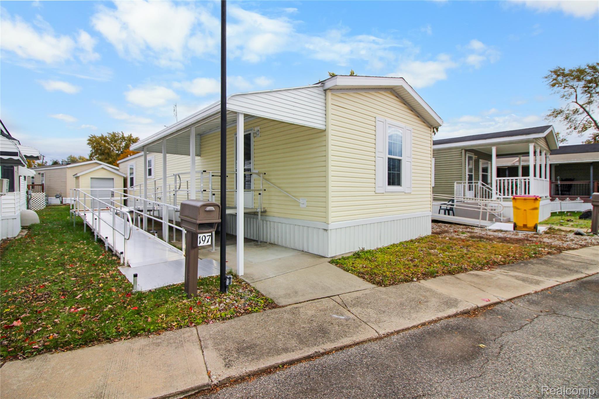 197, Jay, Dearborn Heights, Michigan, 48127
