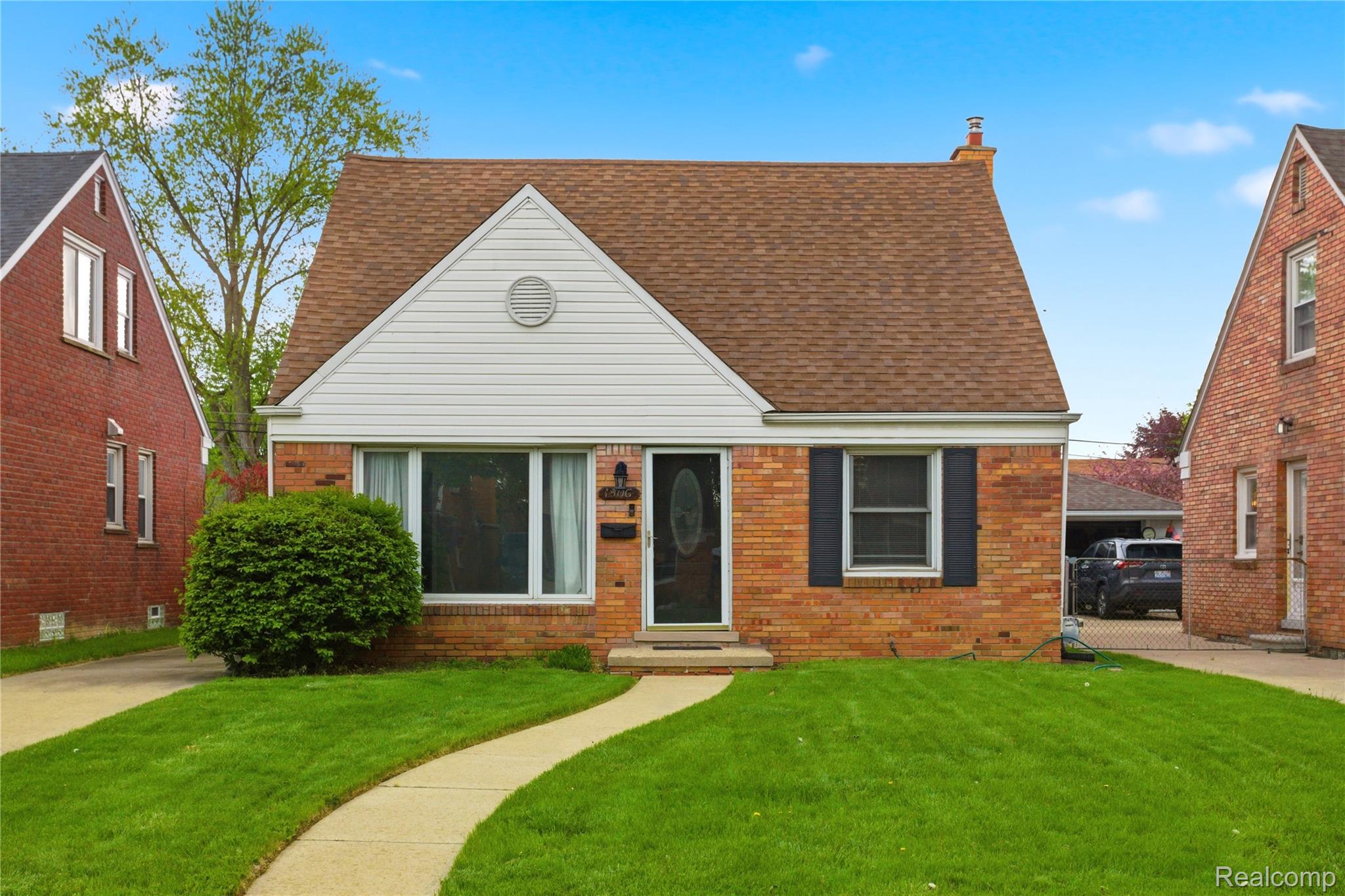 1906, Venice, Dearborn, Michigan, 48124