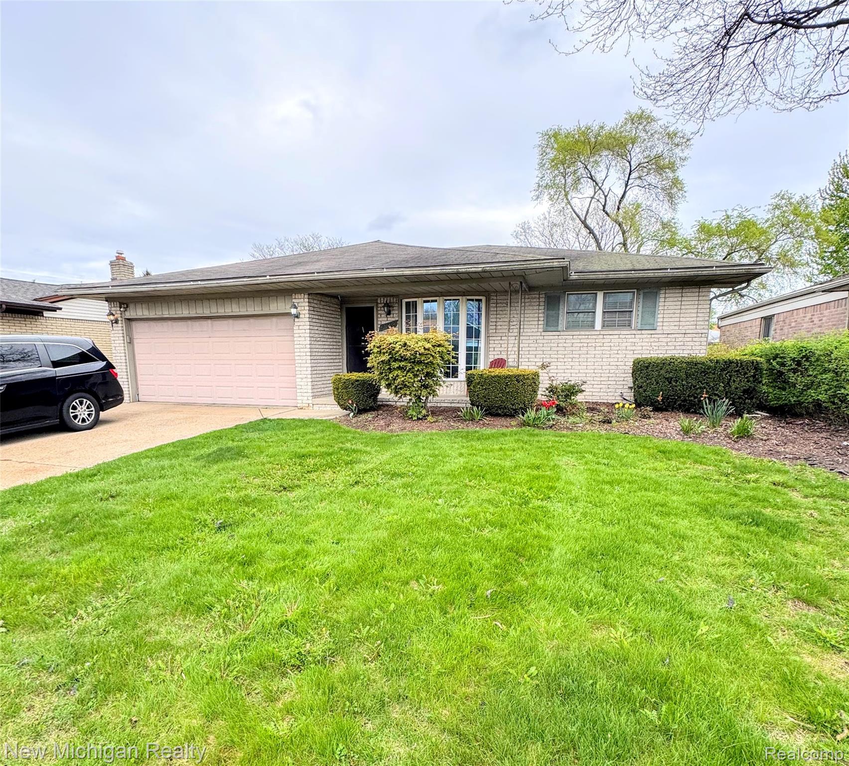31090, Mc Namee, Fraser, Michigan, 48026