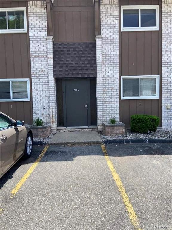 7485, Woodview, #3, Westland, Michigan, 48185
