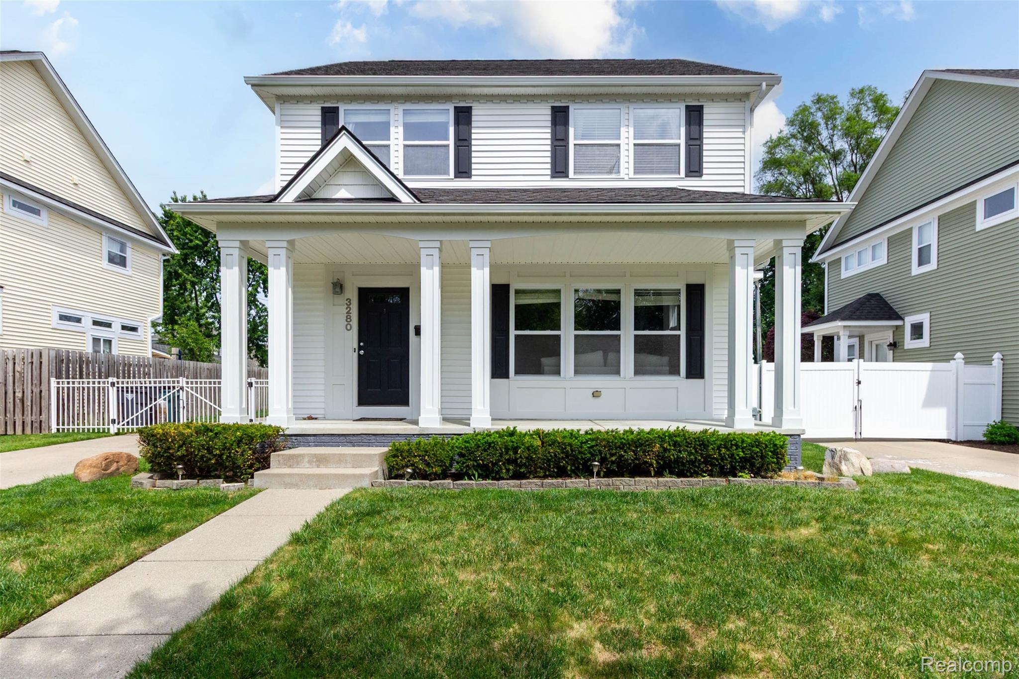 3280, Royal, Berkley, Michigan, 48072