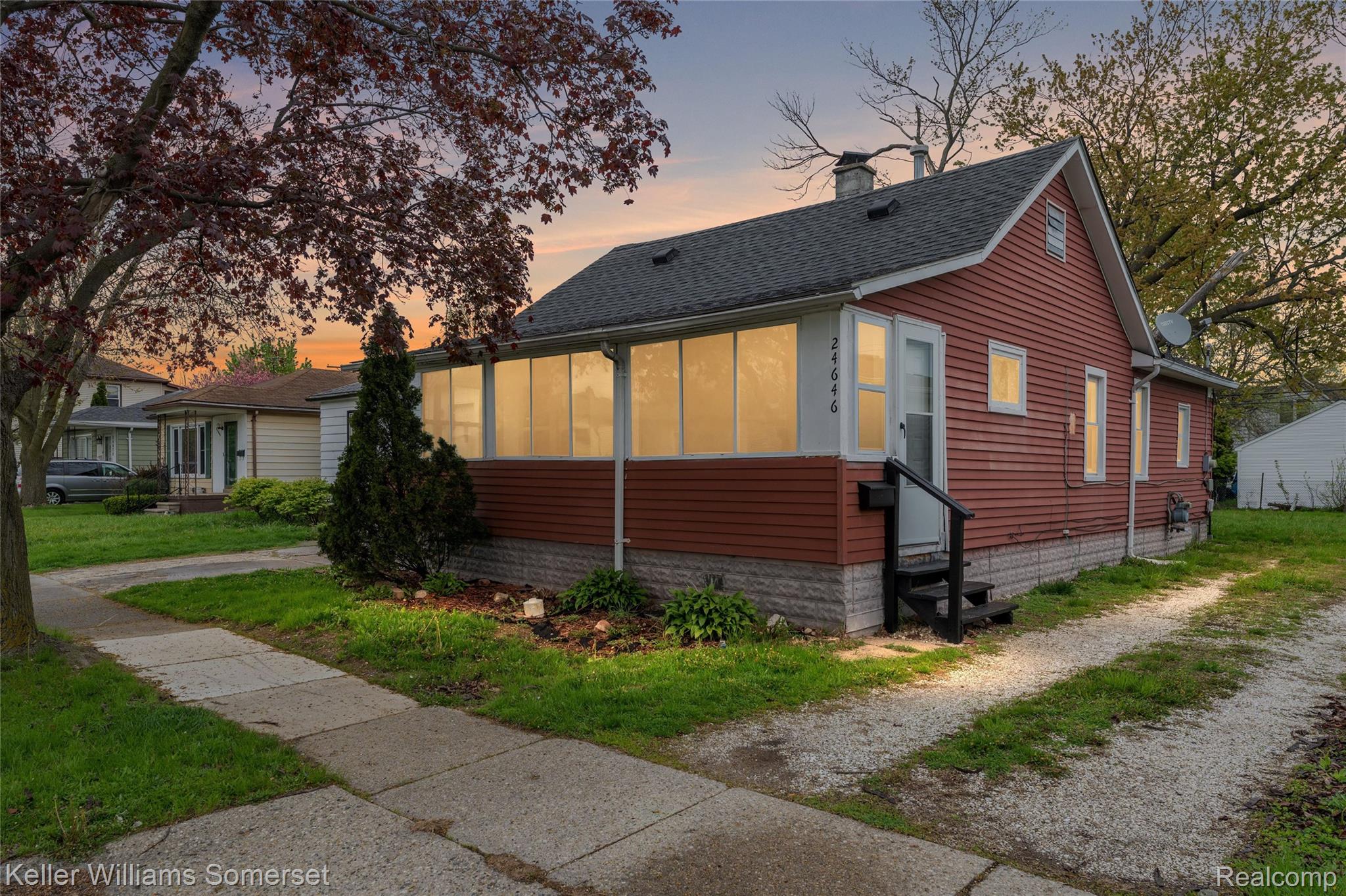 24646, Tuscany, Eastpointe, Michigan, 48021