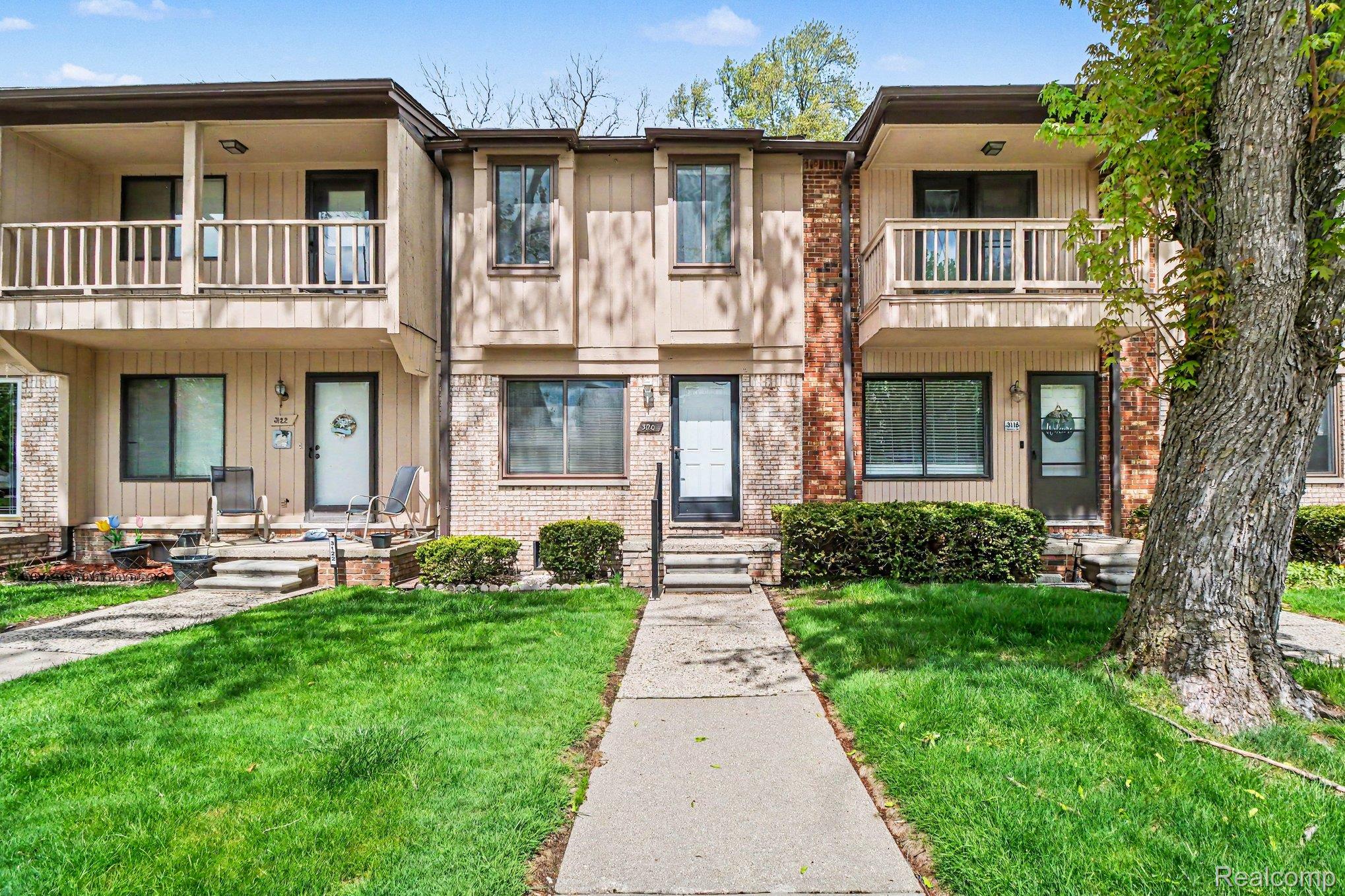 3120, Summers, N, Keego Harbor, Michigan, 48320