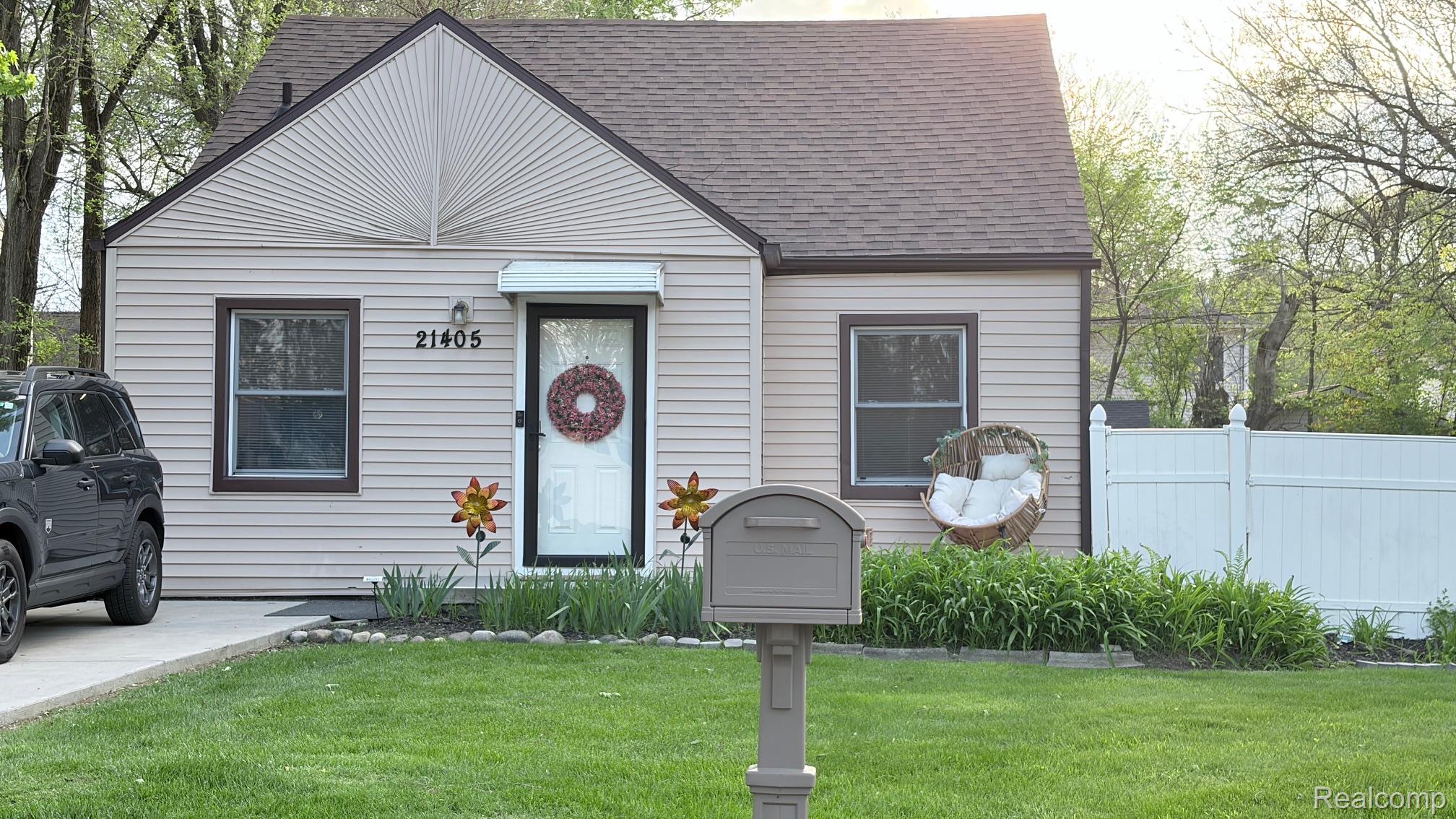 21405, Indian, Southfield, Michigan, 48033