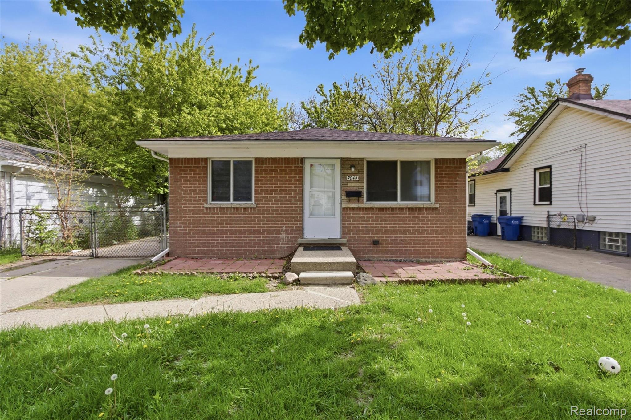 7044, Hudson, Warren, Michigan, 48091