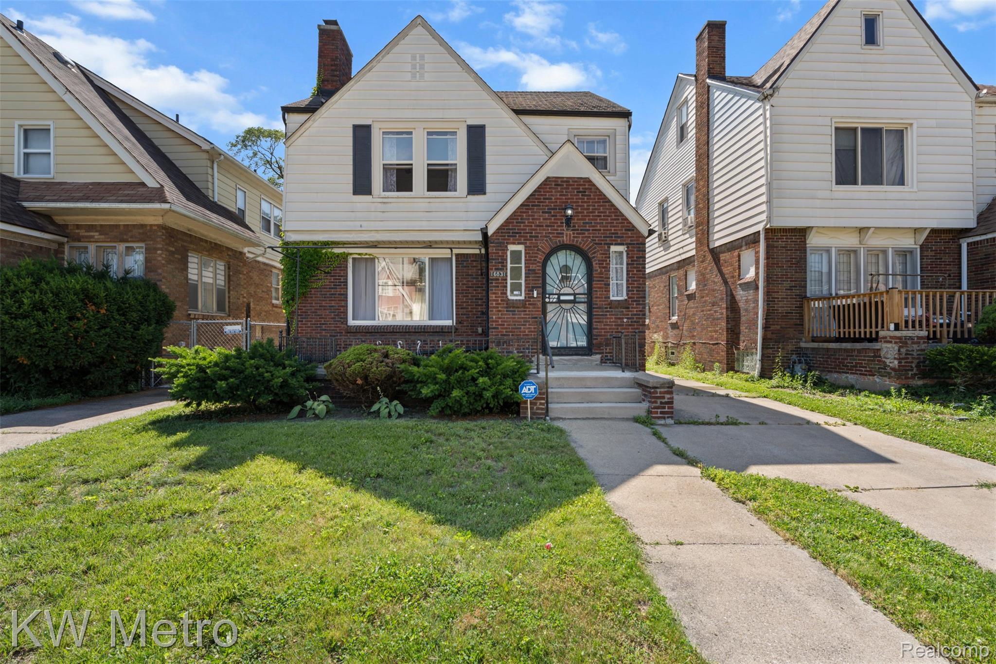 16831, Lawton, Detroit, Michigan, 48221