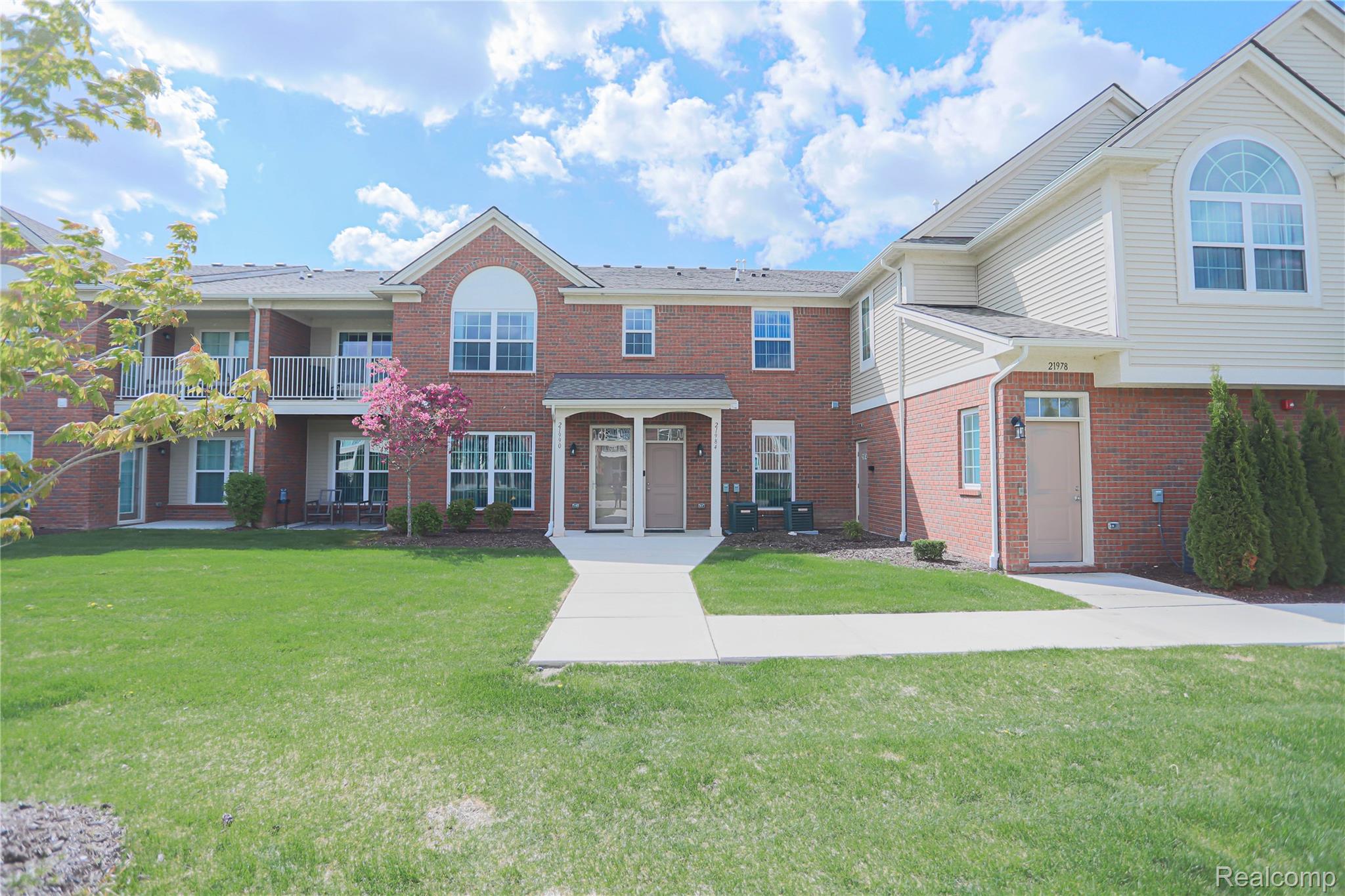 21984, Andover, Macomb, Michigan, 48042