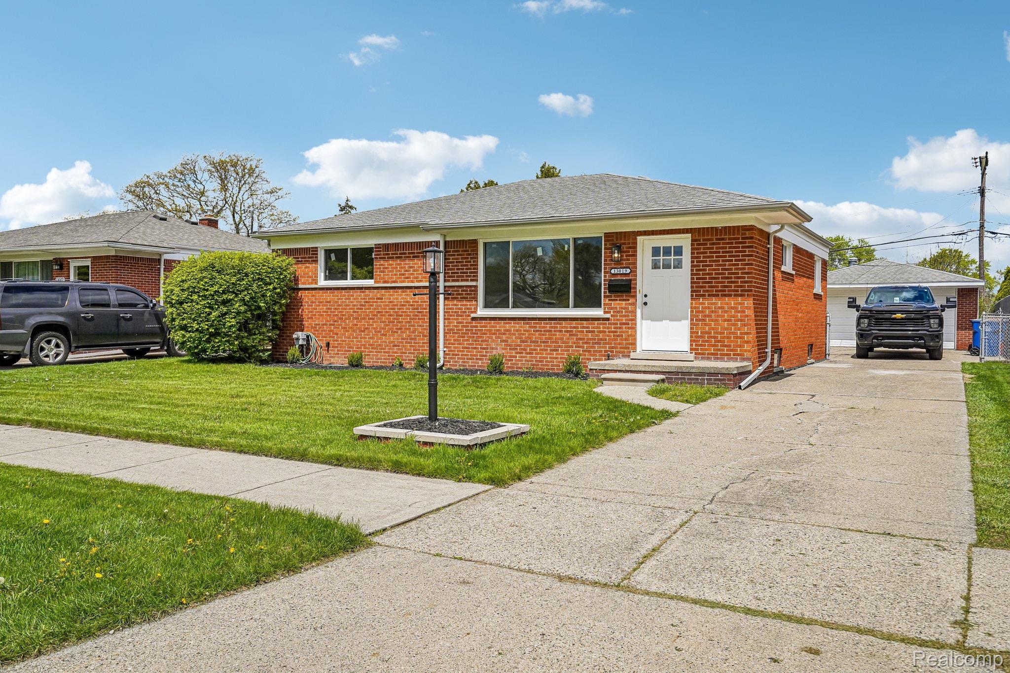 13019, Stanley, Warren, Michigan, 48088