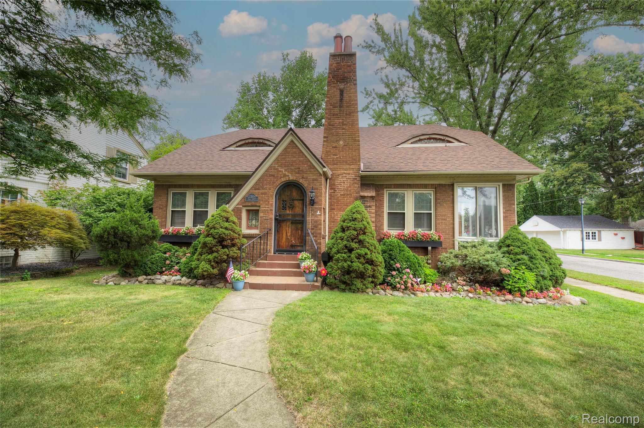 22804, Law, Dearborn, Michigan, 48124