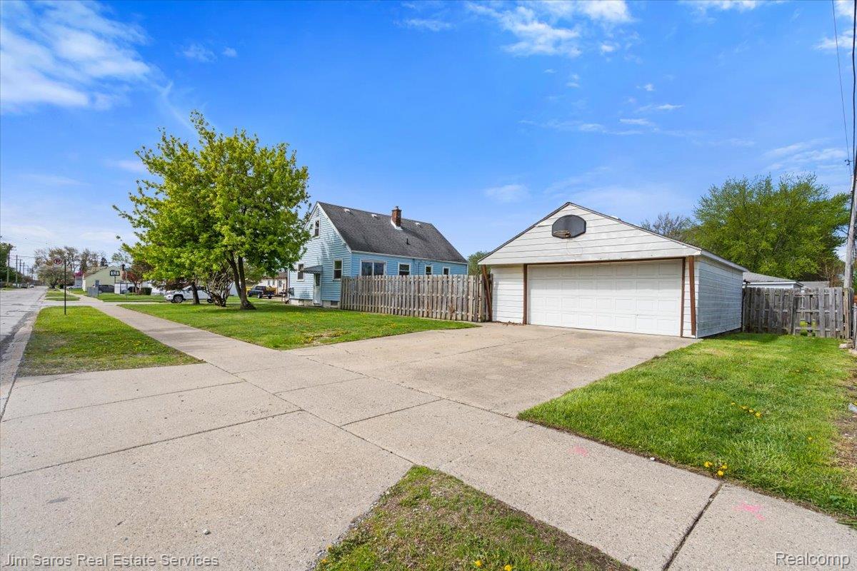 20551, Webster, Clinton Township, Michigan, 48035
