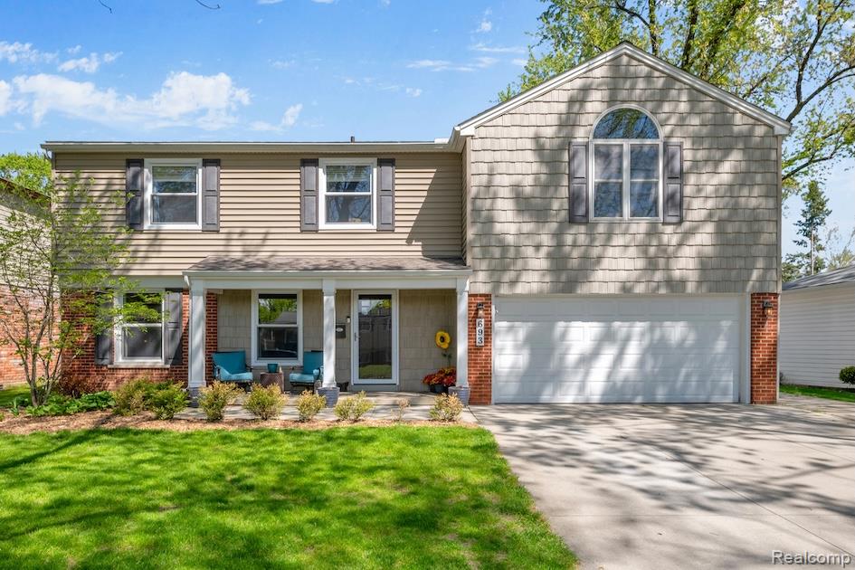 693, Langley, Clawson, Michigan, 48017