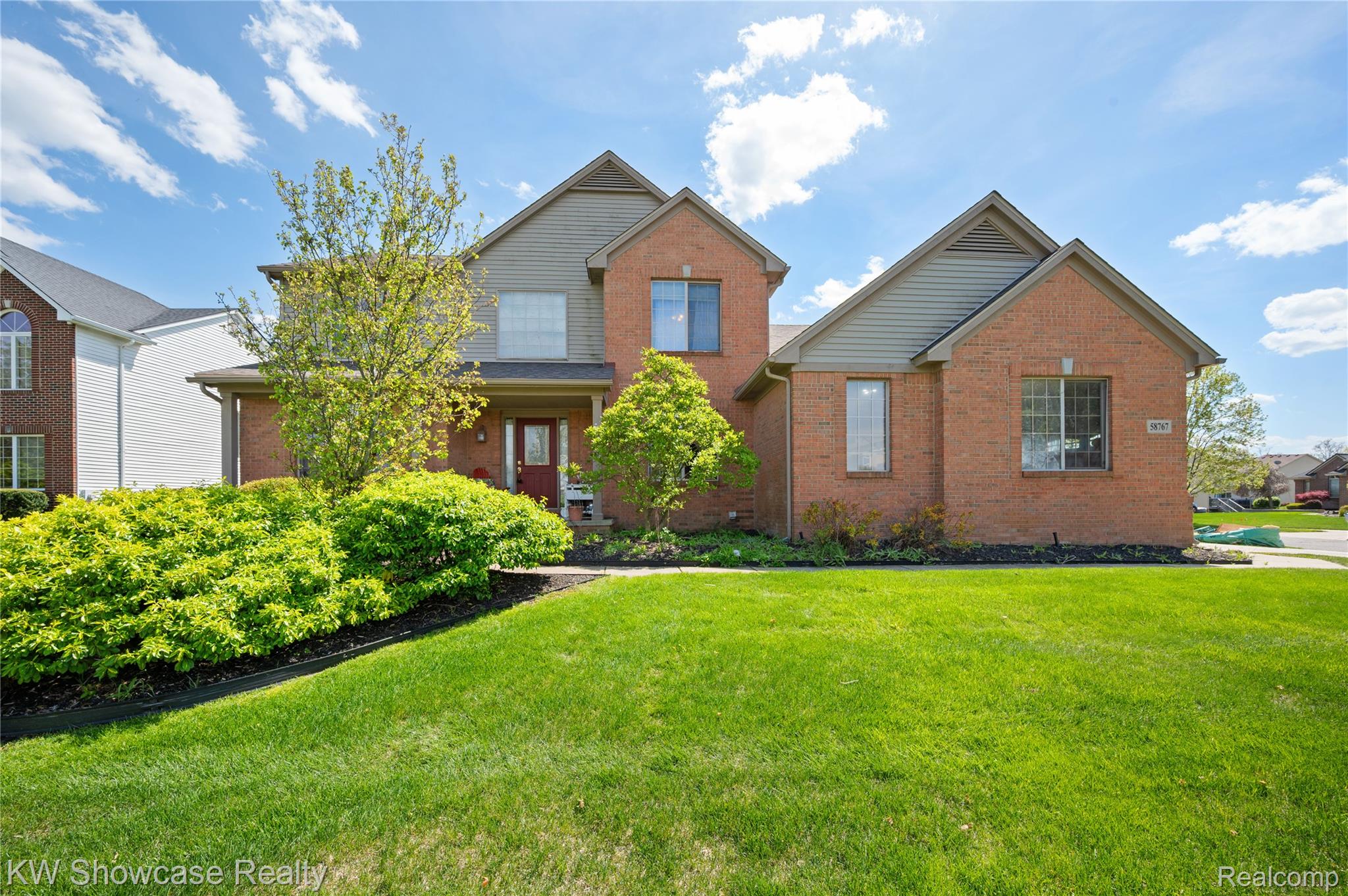 58767, Hunters, South Lyon, Michigan, 48178
