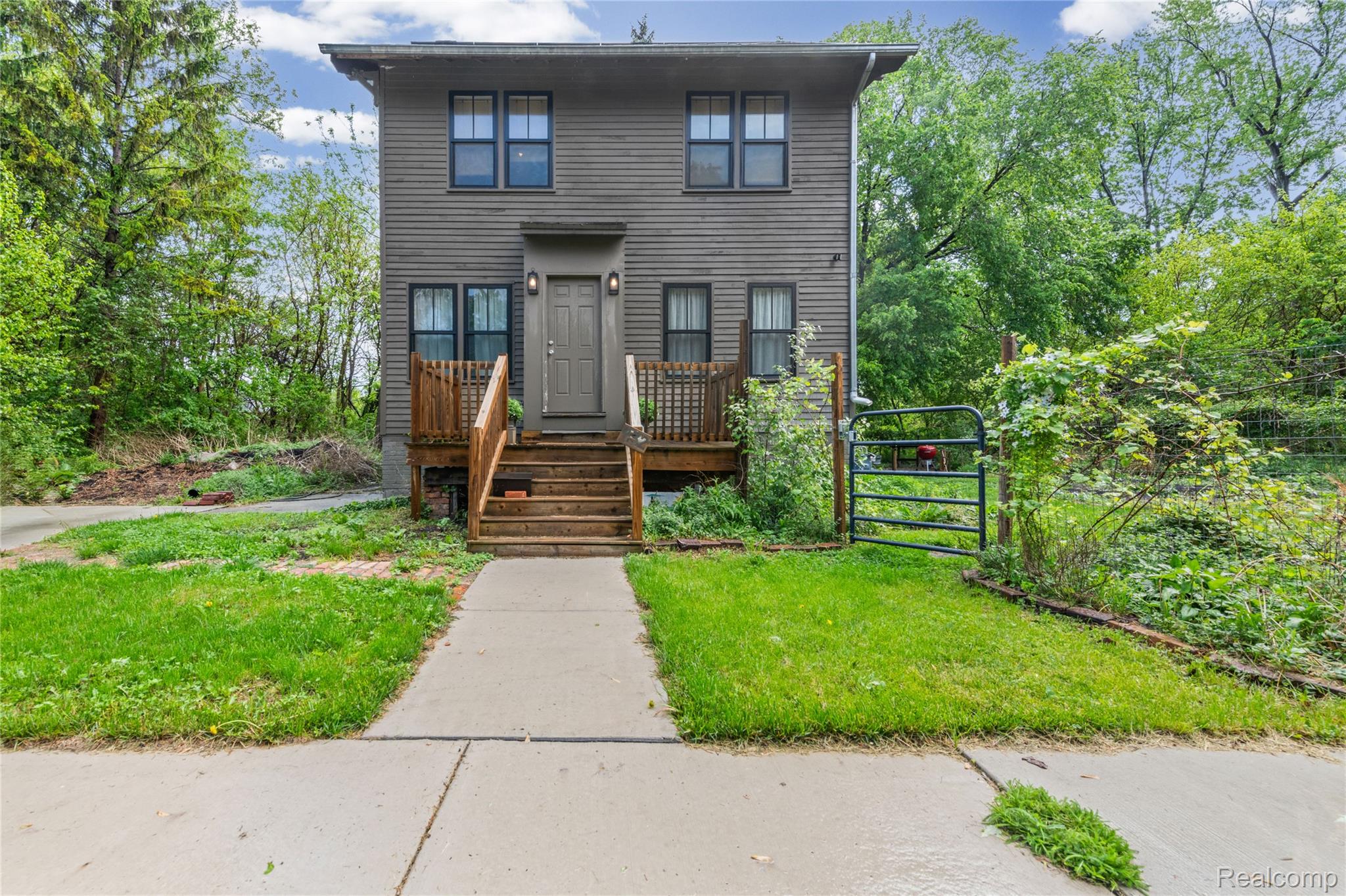 432, Manistique, Detroit, Michigan, 48215