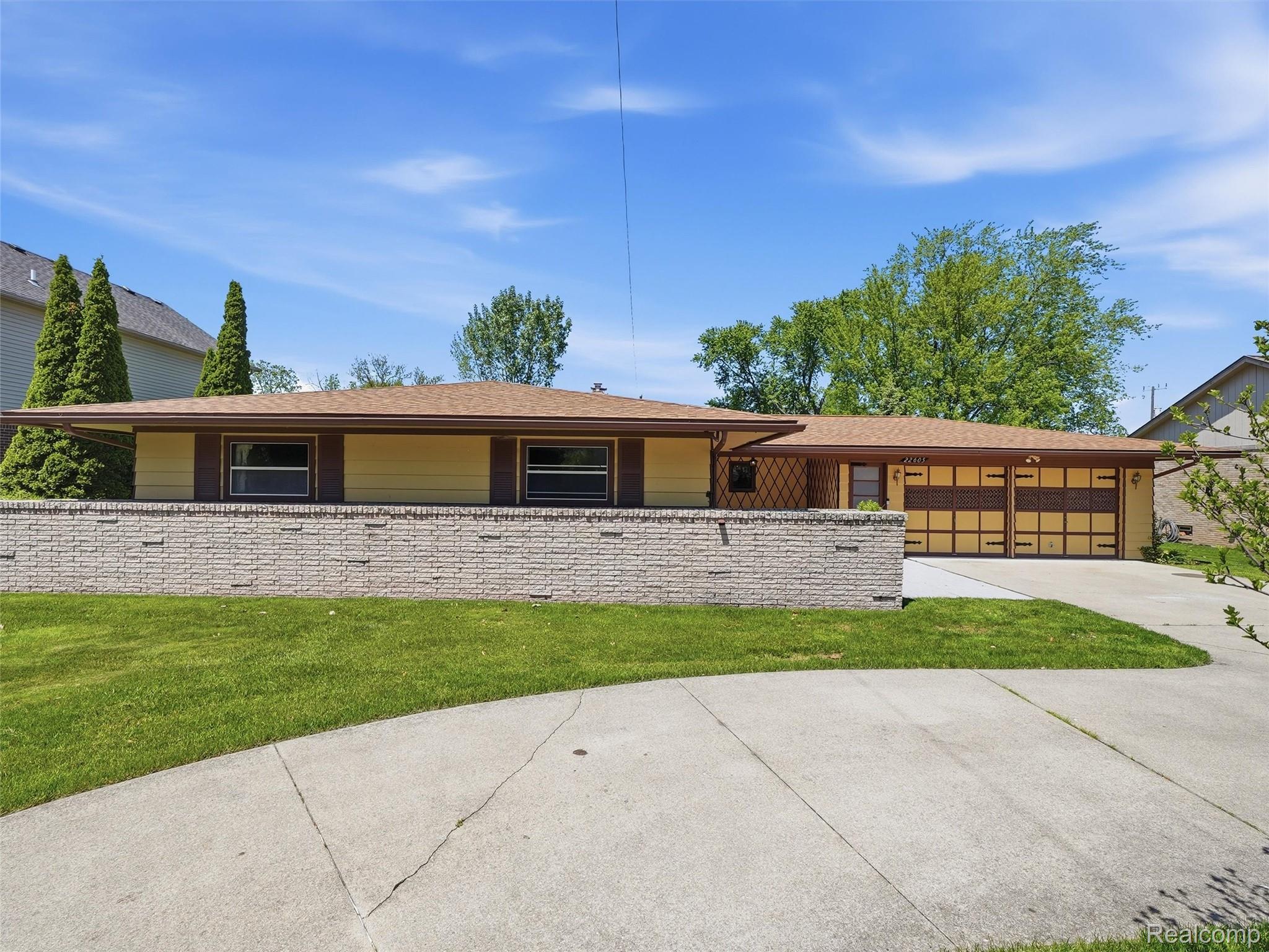 22605, Dorion, St. Clair Shores, Michigan, 48082