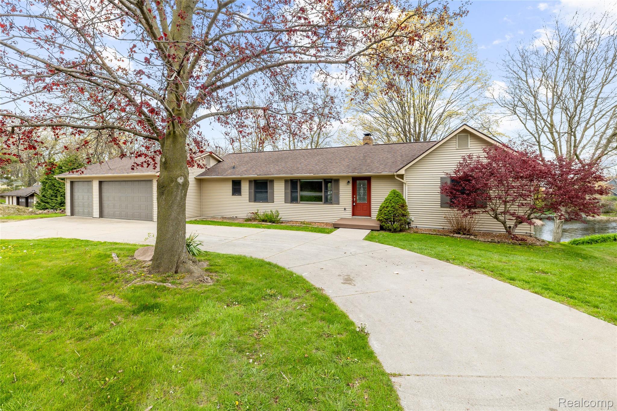 235, INDIANWOOD, Lake Orion, Michigan, 48362