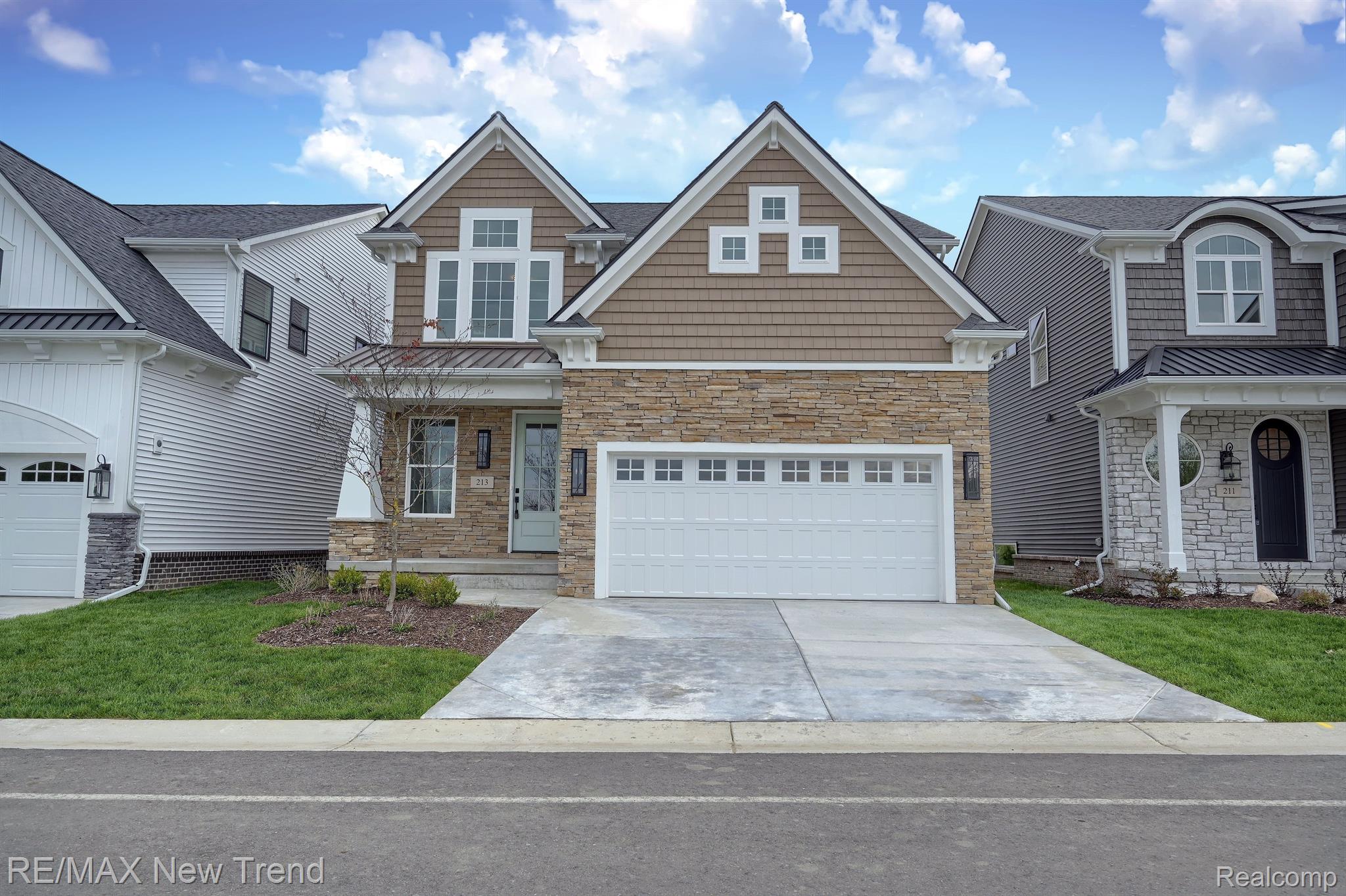 213, MOUNTAIN VIEW LANE, Milford, Michigan, 48381