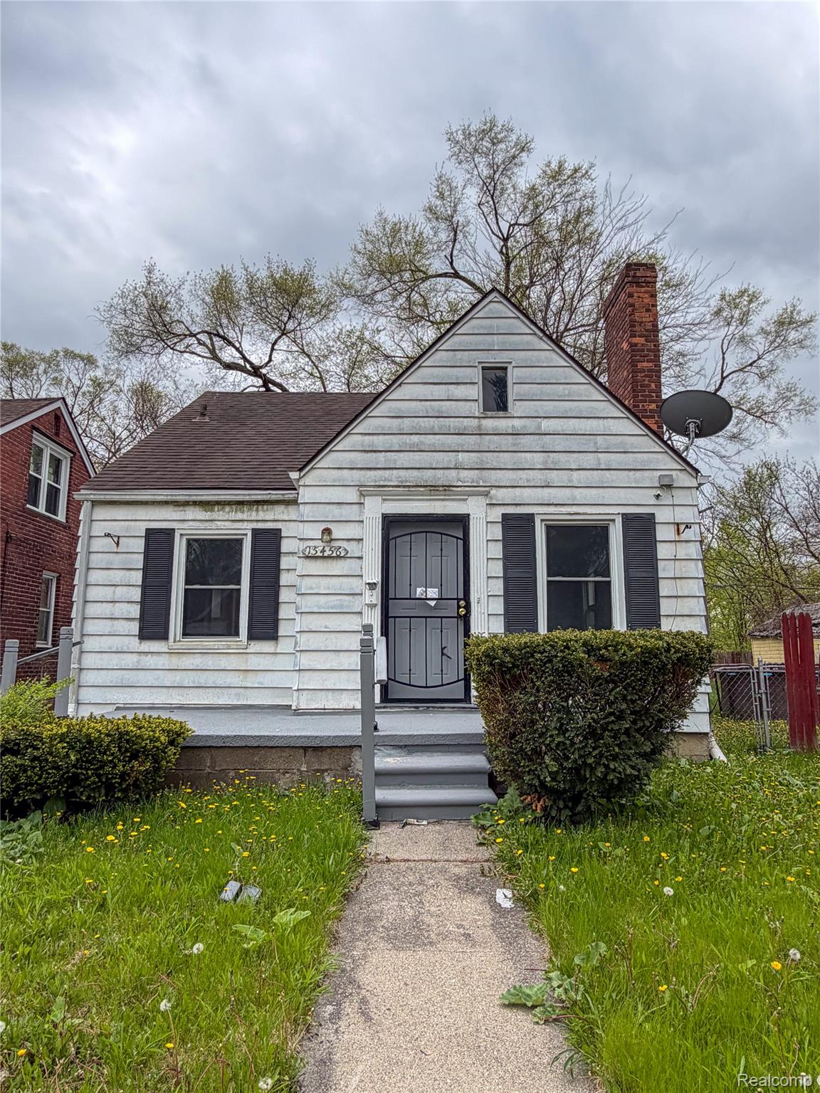 15456, Saratoga, Detroit, Michigan, 48205