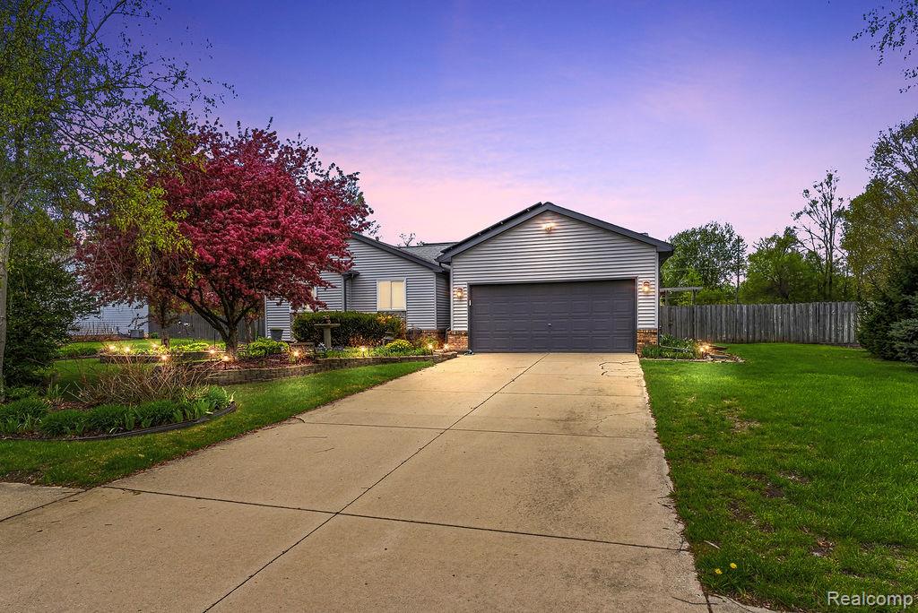 4713, Desert Bridge, Highland, Michigan, 48356