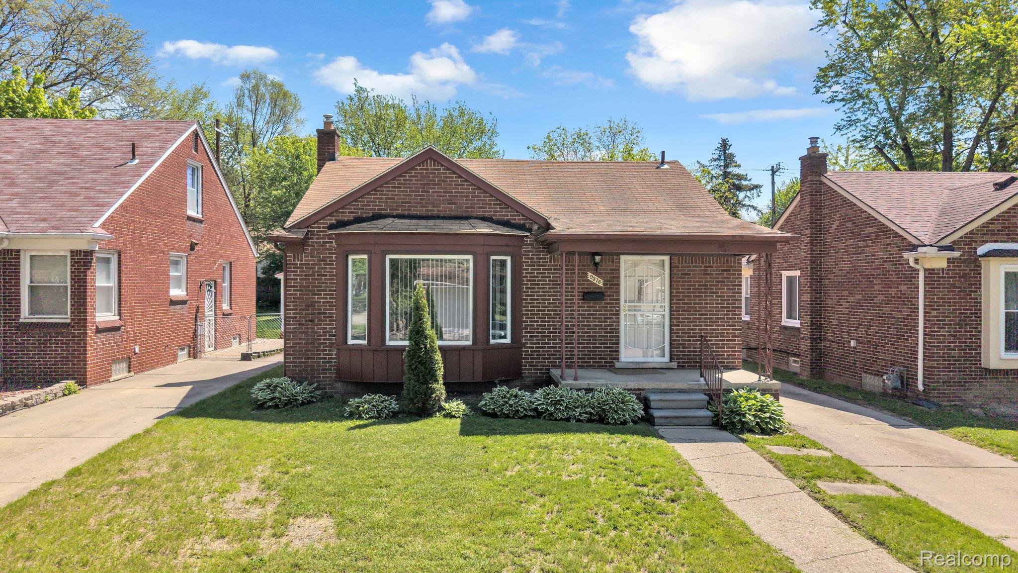 9578, Grayfield, Redford, Michigan, 48239