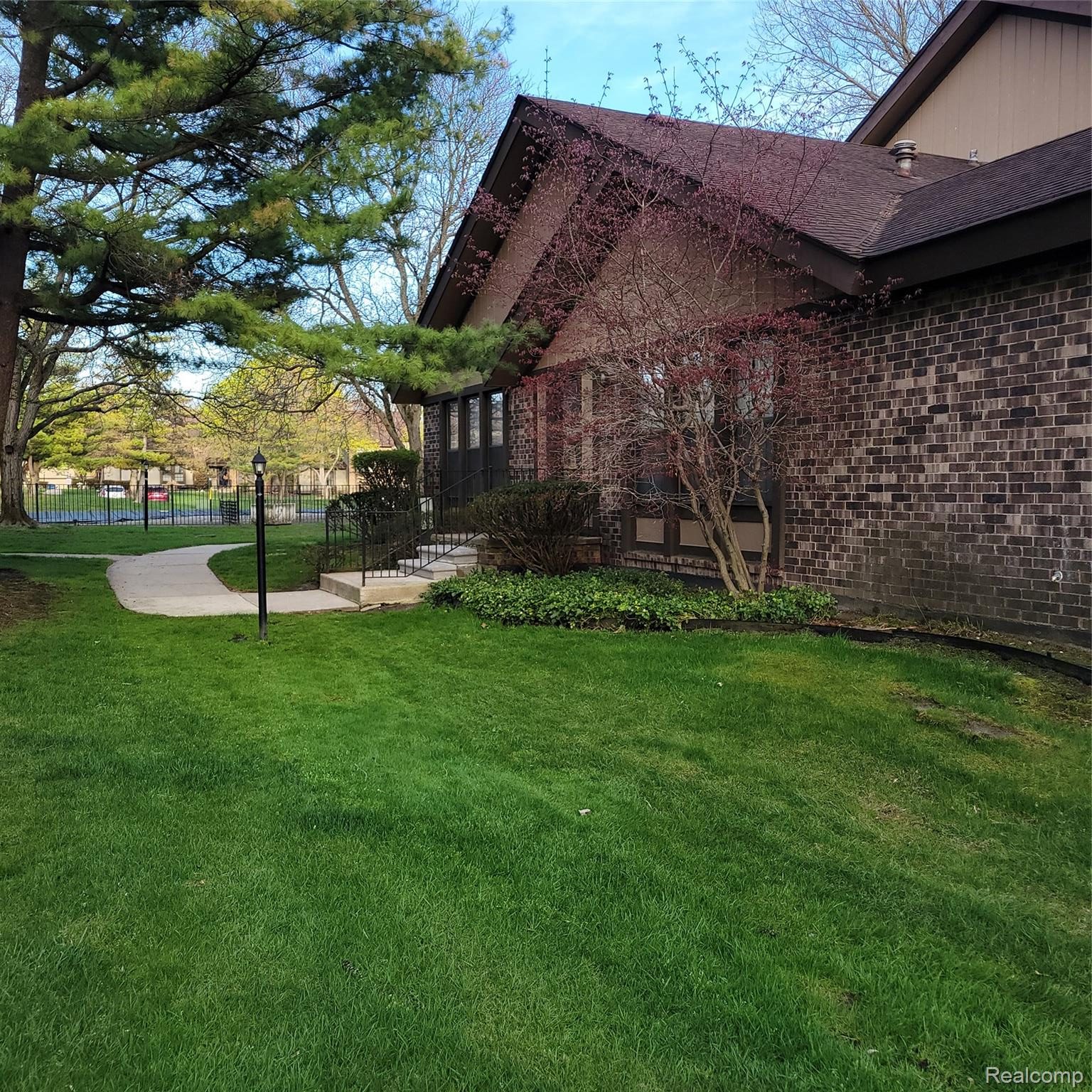 25191, Greenbrooke, Southfield, Michigan, 48033