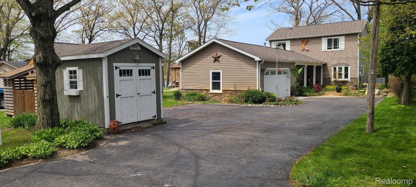 3386, Horrell, Fenton, Michigan, 48430