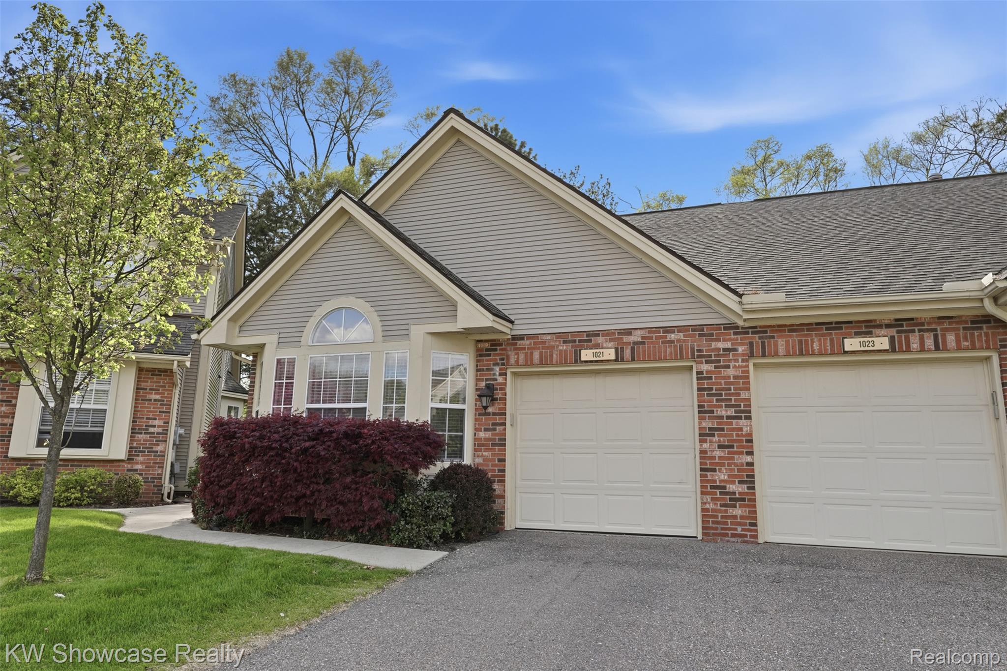 1021, Willowood Court, Fenton, Michigan, 48430