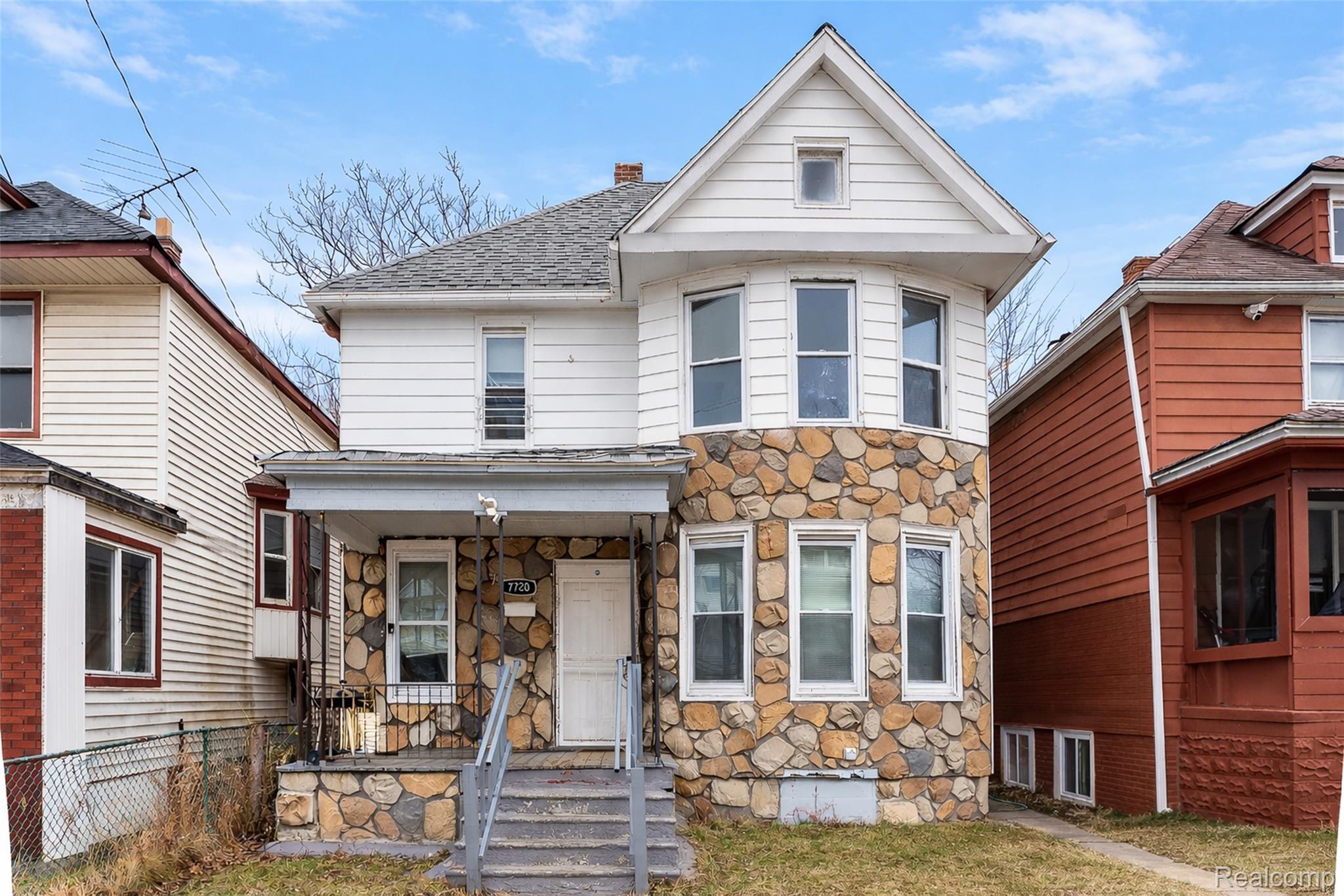 7720, Canfield, Detroit, Michigan, 48214