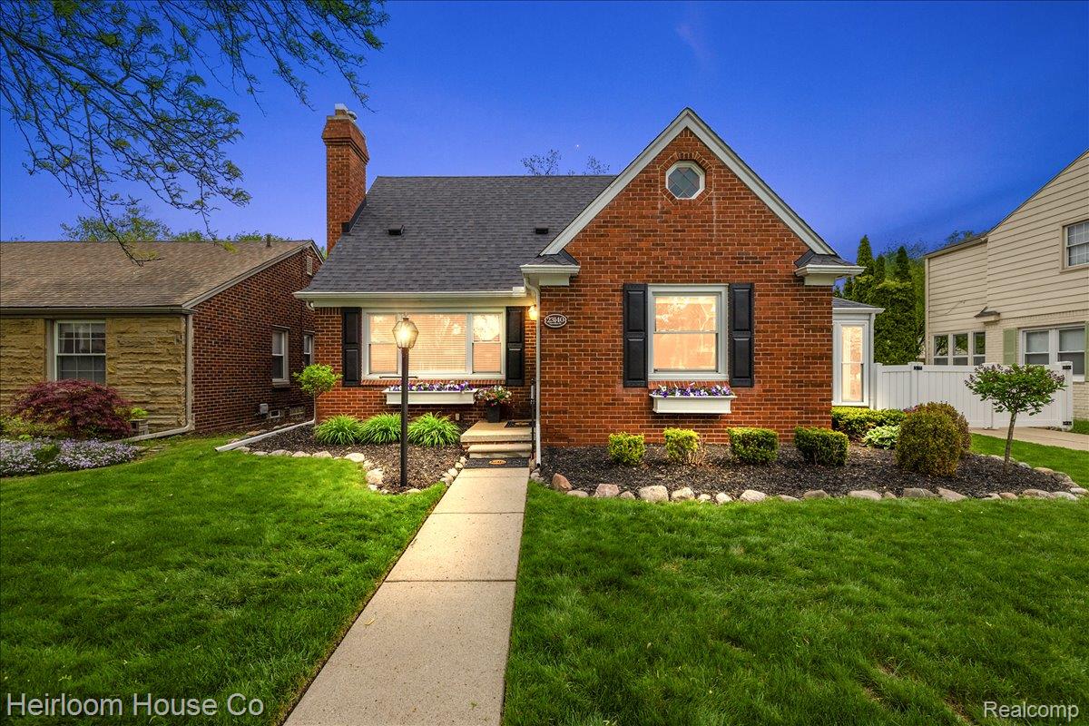 23140, Sheridan, Dearborn, Michigan, 48128