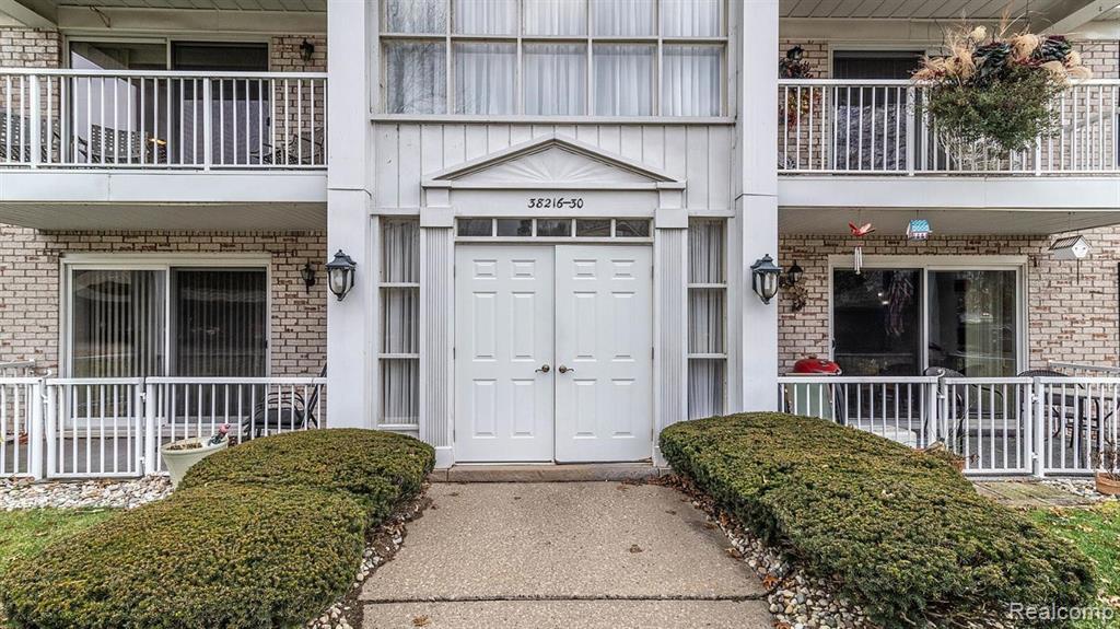 38226, Ann Arbor, Livonia, Michigan, 48150
