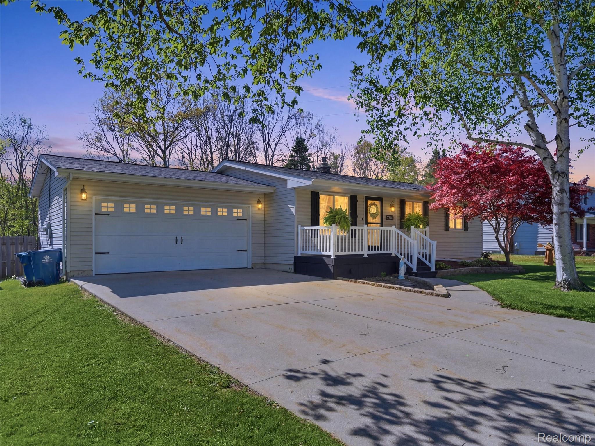 9134, Del Rio, Grand Blanc, Michigan, 48439