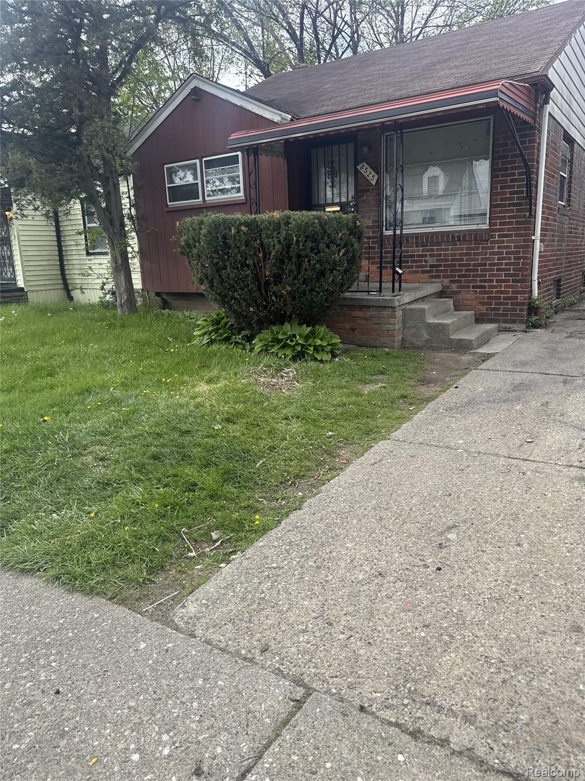 8525, Greenlawn, Detroit, Michigan, 48204