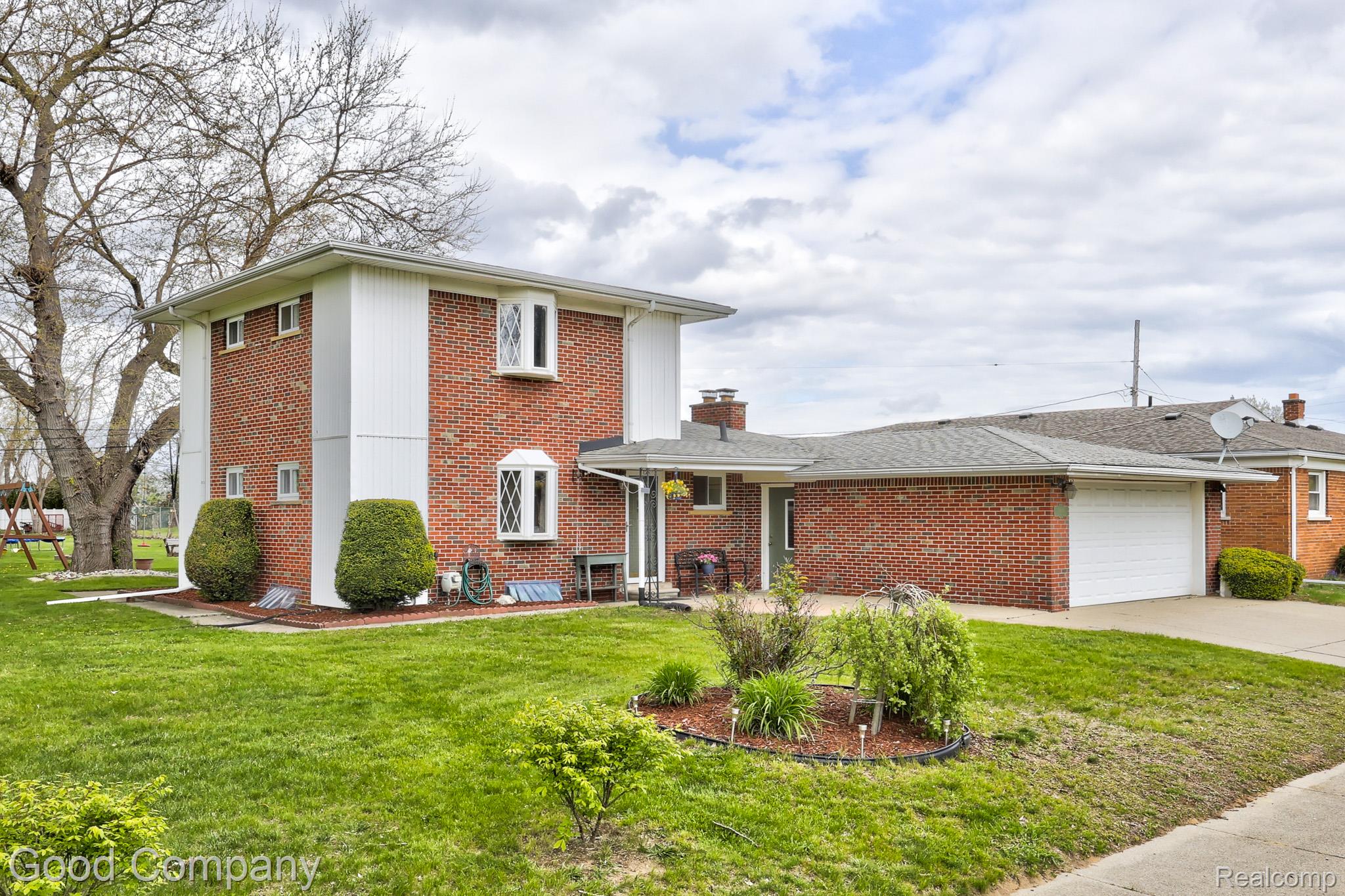 11493, Warren, Warren, Michigan, 48089