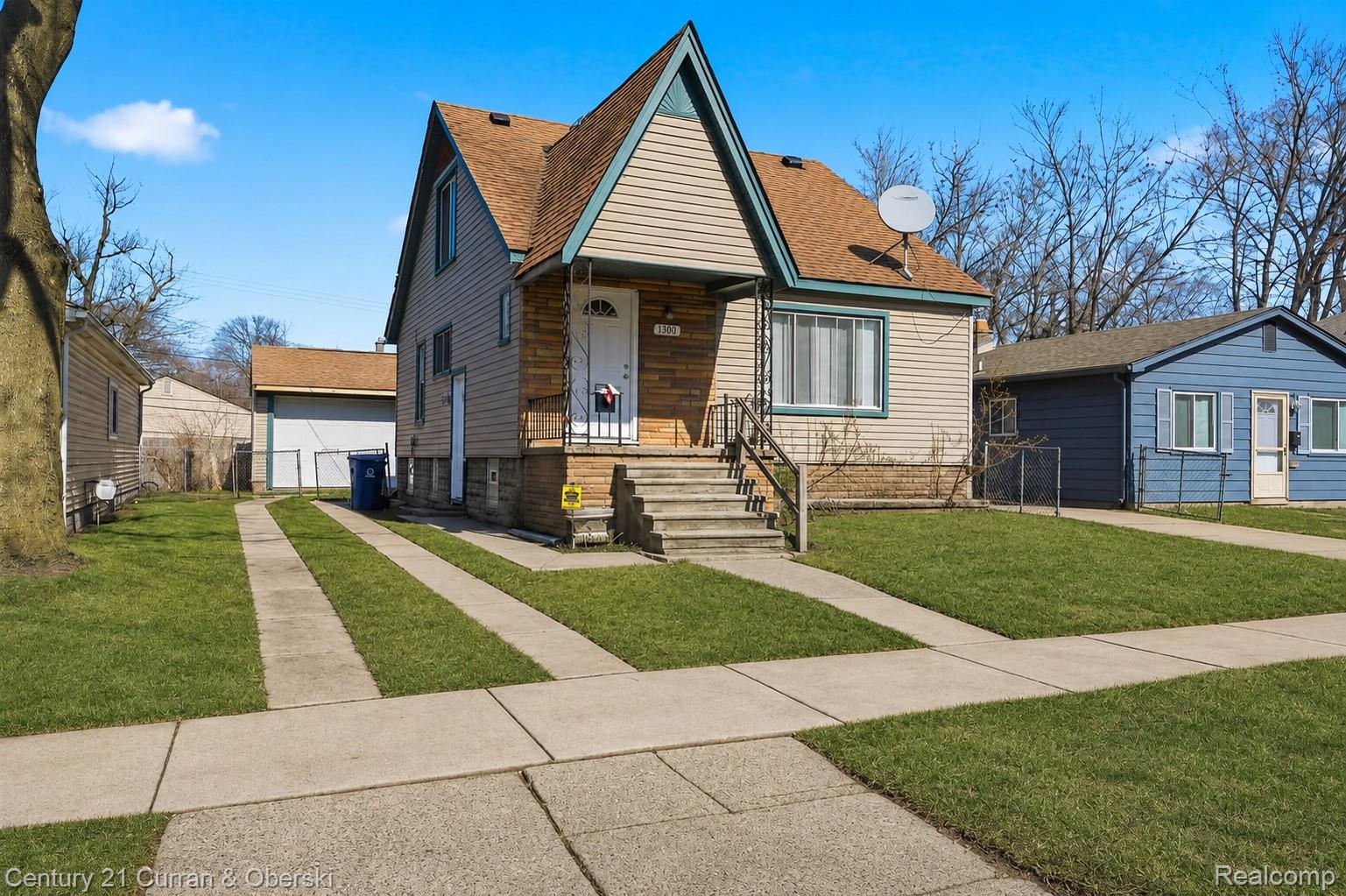 1301, Muir, Hazel Park, Michigan, 48030