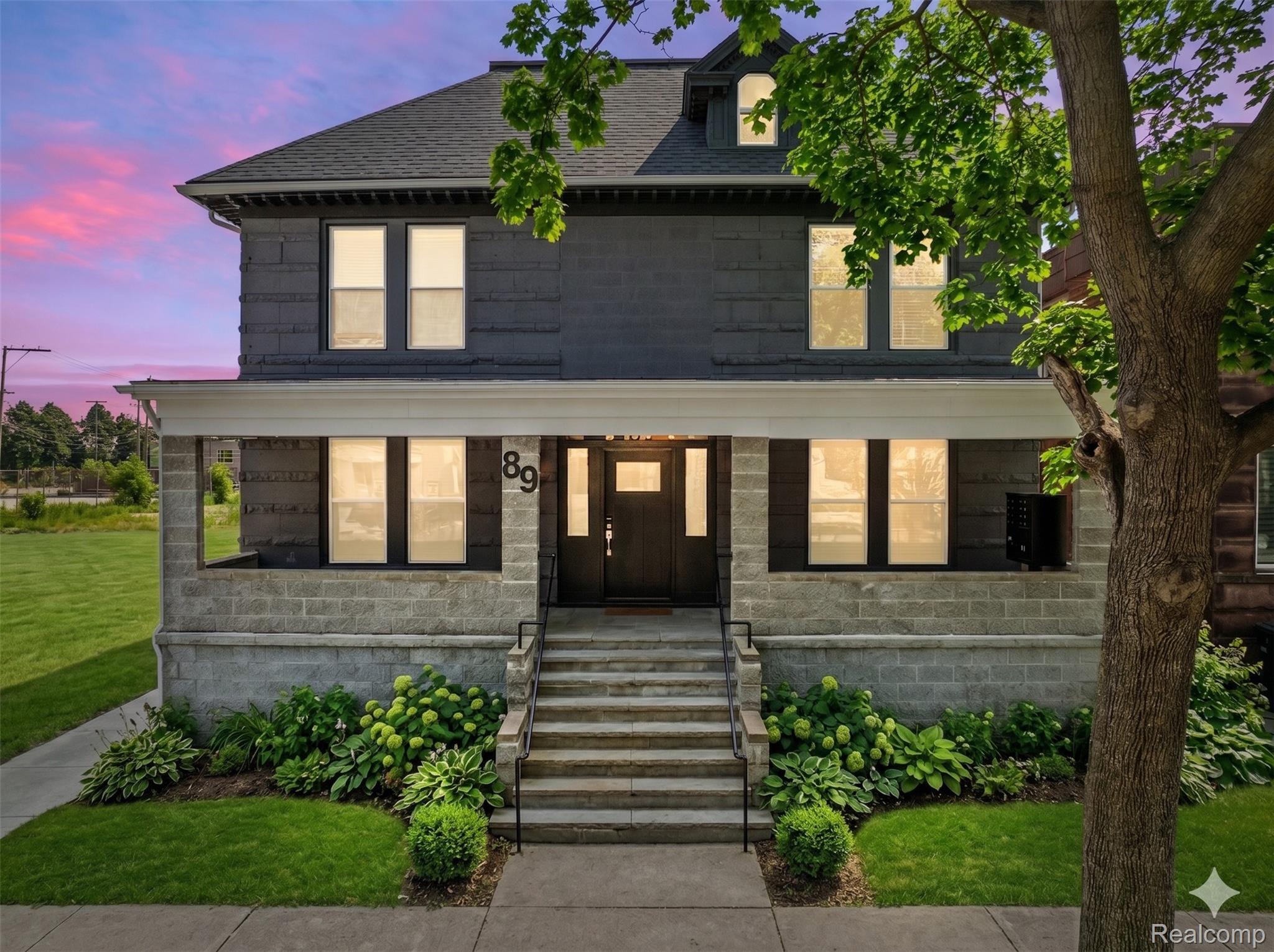 89, Philadelphia, #2, Detroit, Michigan, 48202