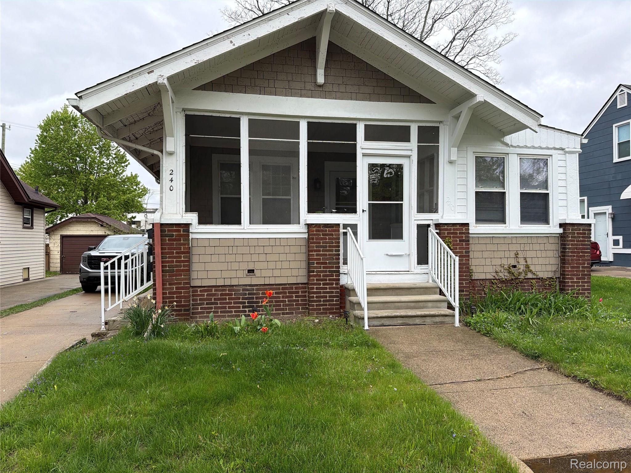 240, Breckenridge, Ferndale, Michigan, 48220