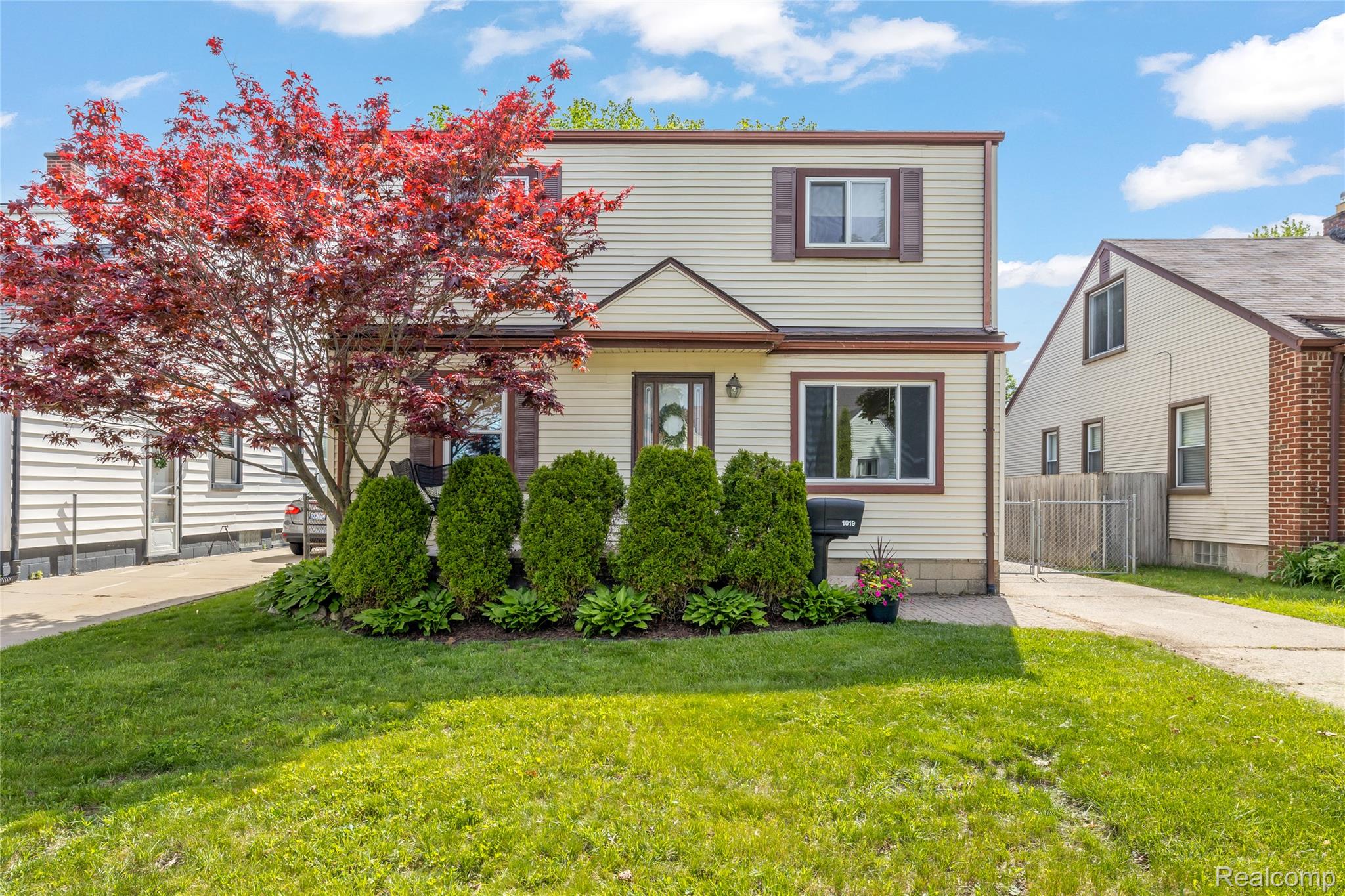 1019, Hoffman, Royal Oak, Michigan, 48067
