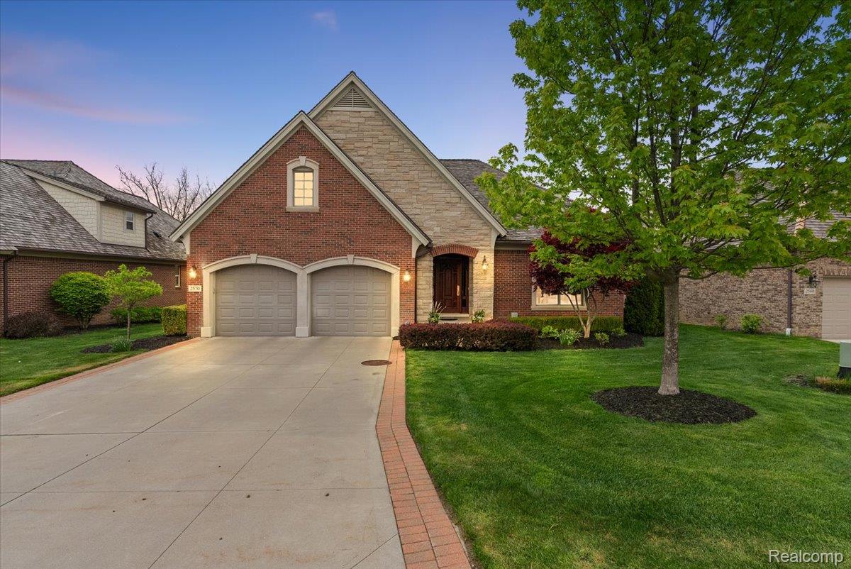 2570, Stoneykirk, Rochester, Michigan, 48306