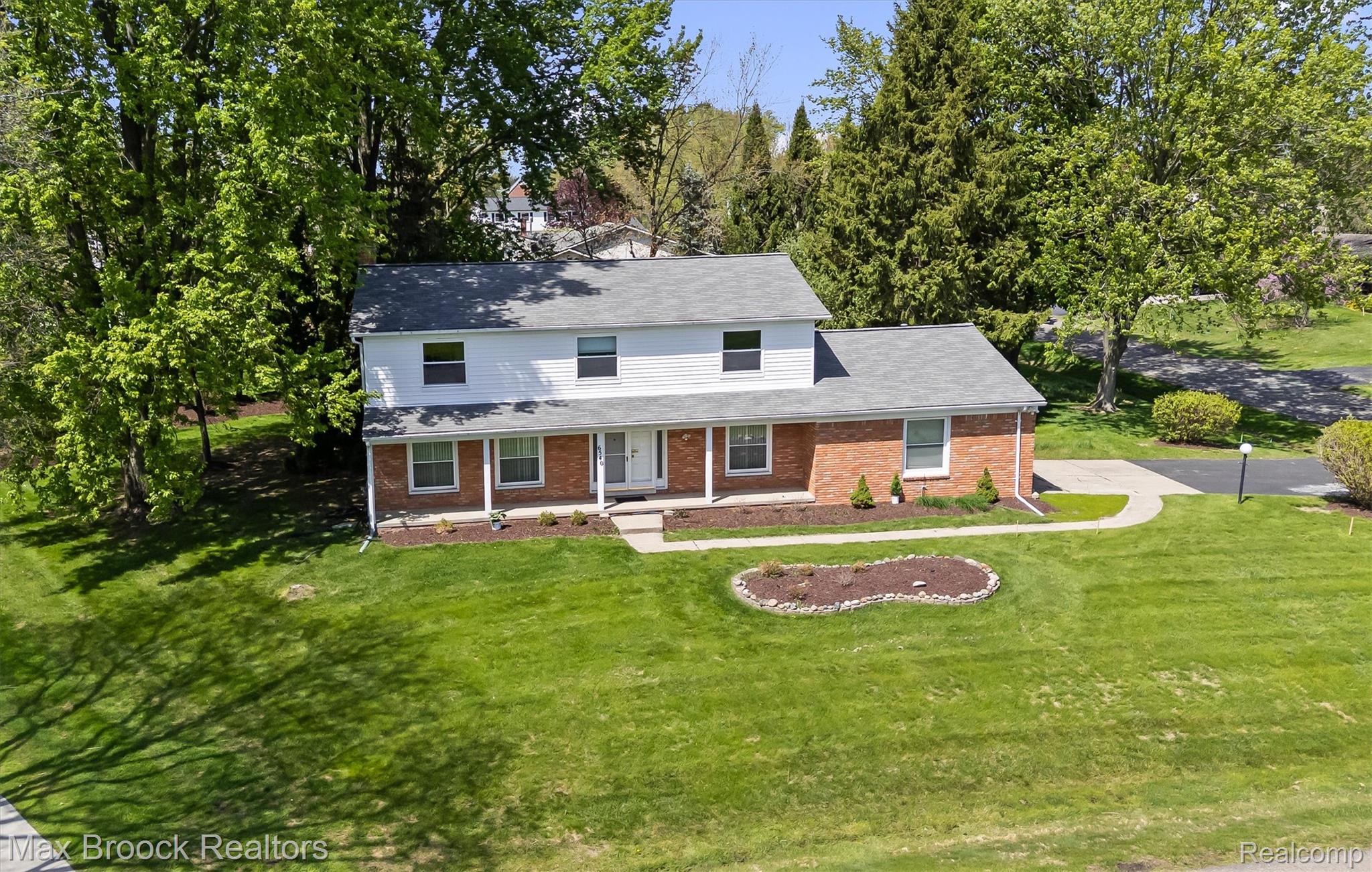 6540, Alderley, West Bloomfield, Michigan, 48322