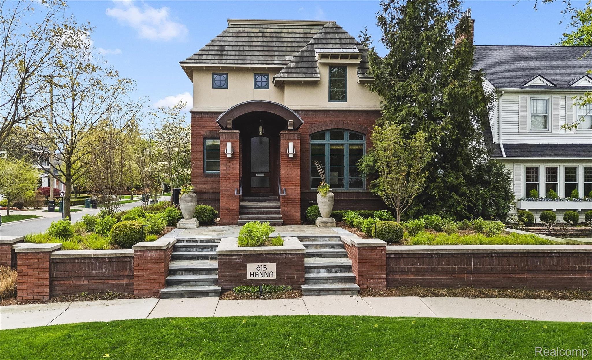 615, Hanna, Birmingham, Michigan, 48009