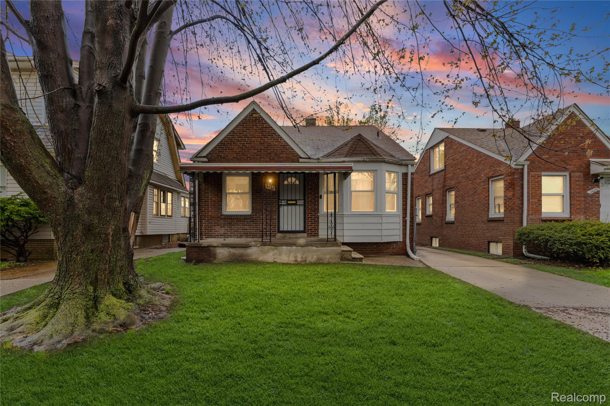 3432, Buckingham, Detroit, Michigan, 48224