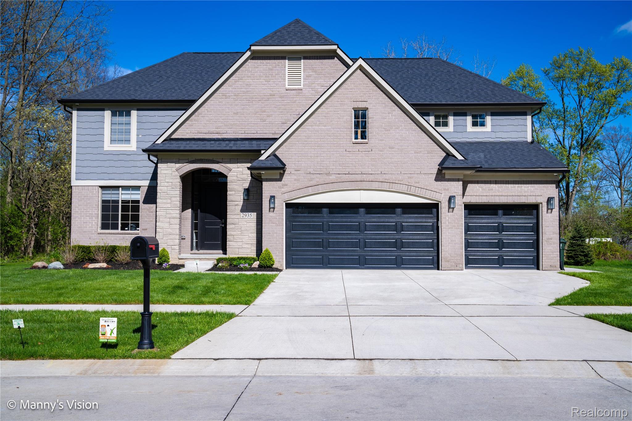 2935, Basil, Rochester Hills, Michigan, 48309